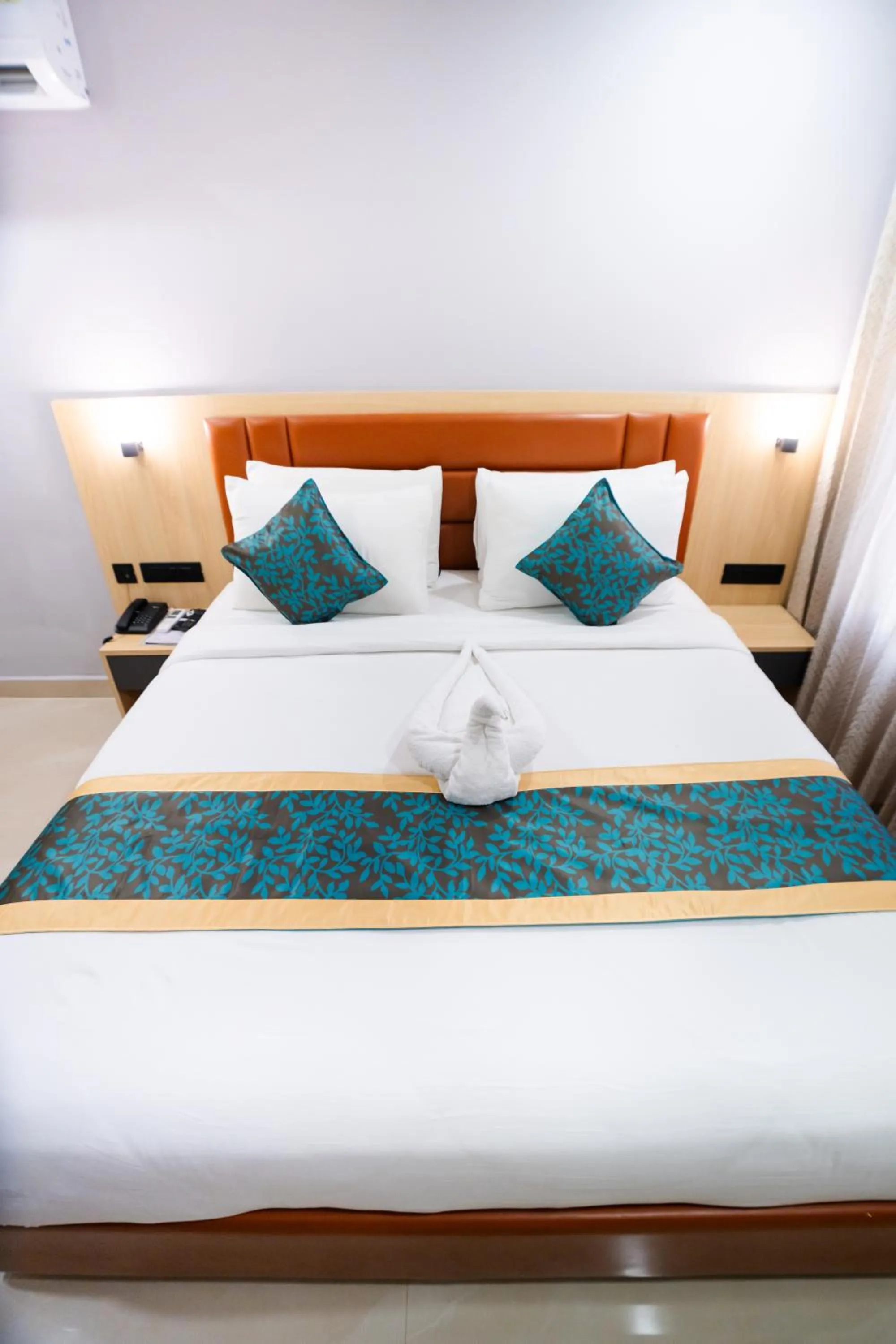 Bedroom, Bed in Sunrise Business Hotel, S R Nagar - Ameerpet