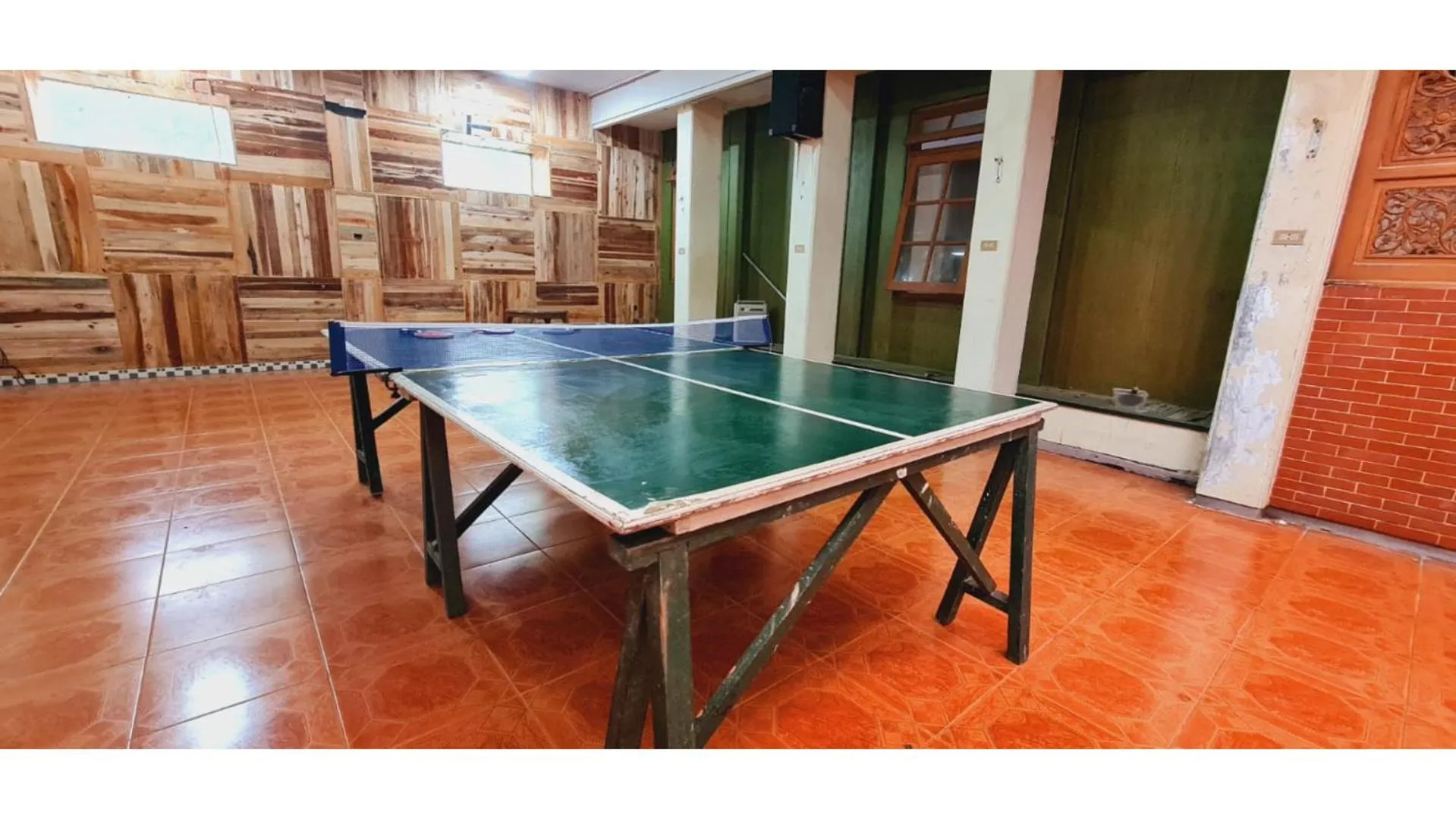 Table tennis in PLUM Hotel Palereman Batu