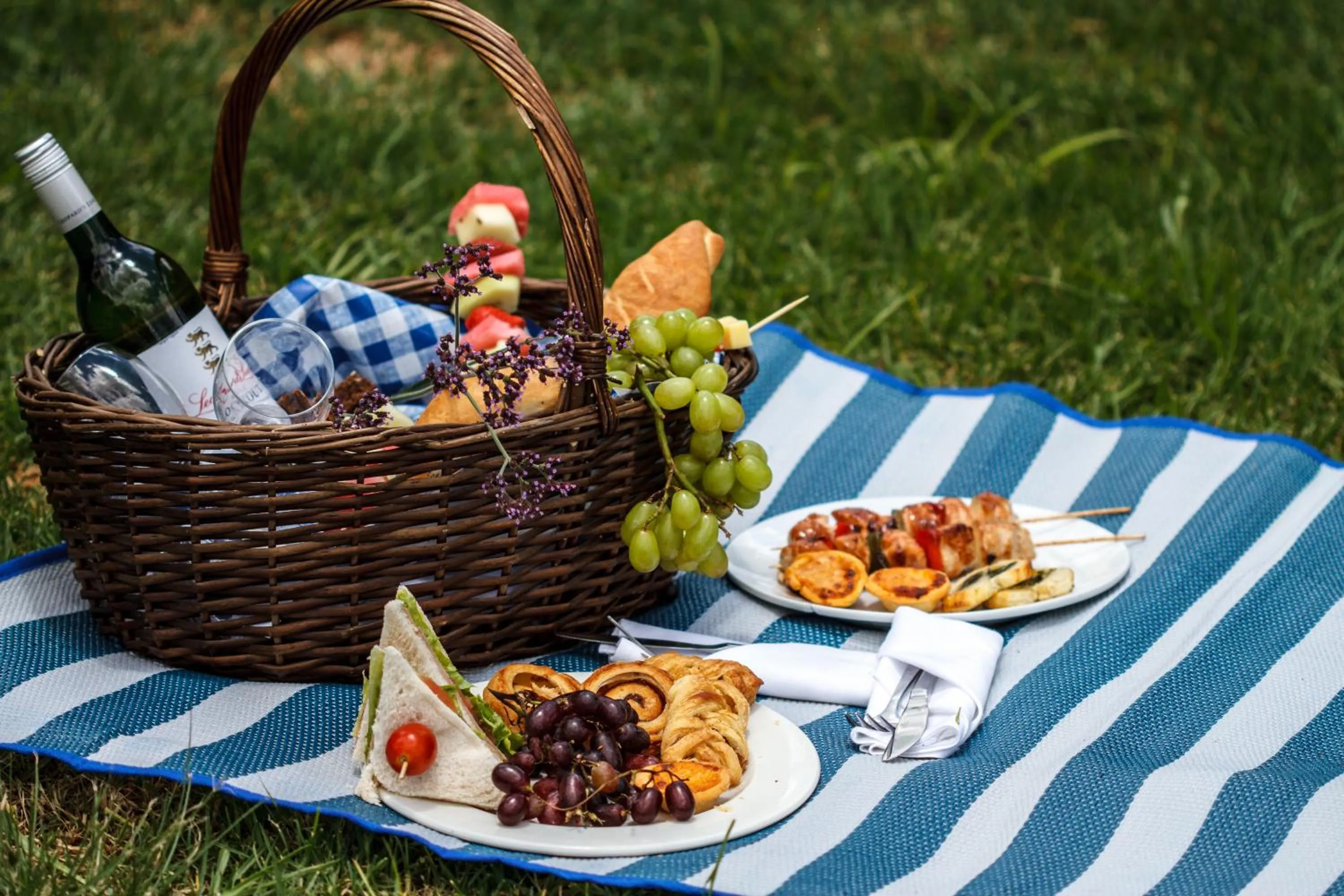 Food in Riverstone Lodge