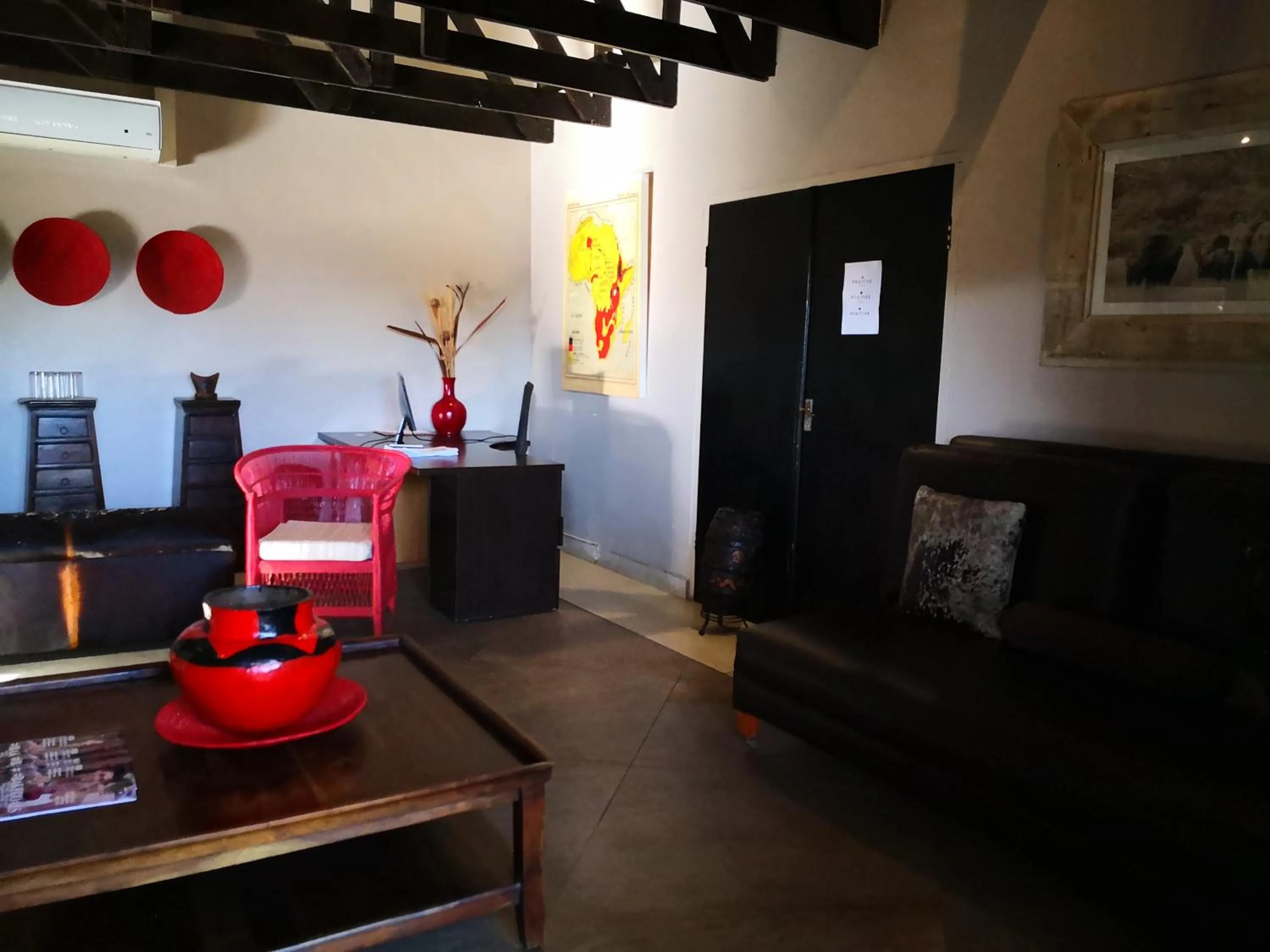 Lounge or bar in Riverstone Lodge