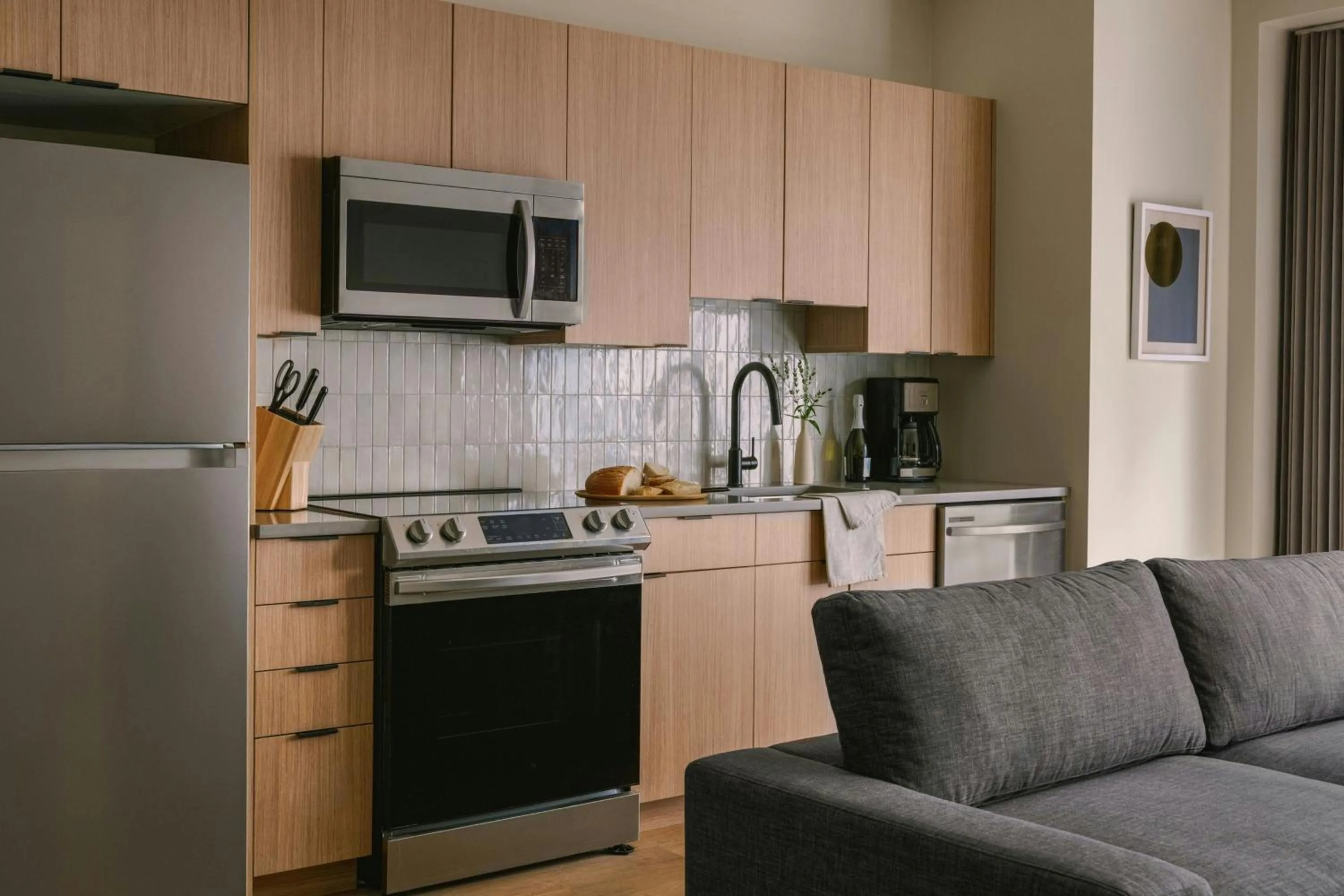 Living room in Sonder by Marriott Bonvoy Onterie Apartments Magnificent Mile