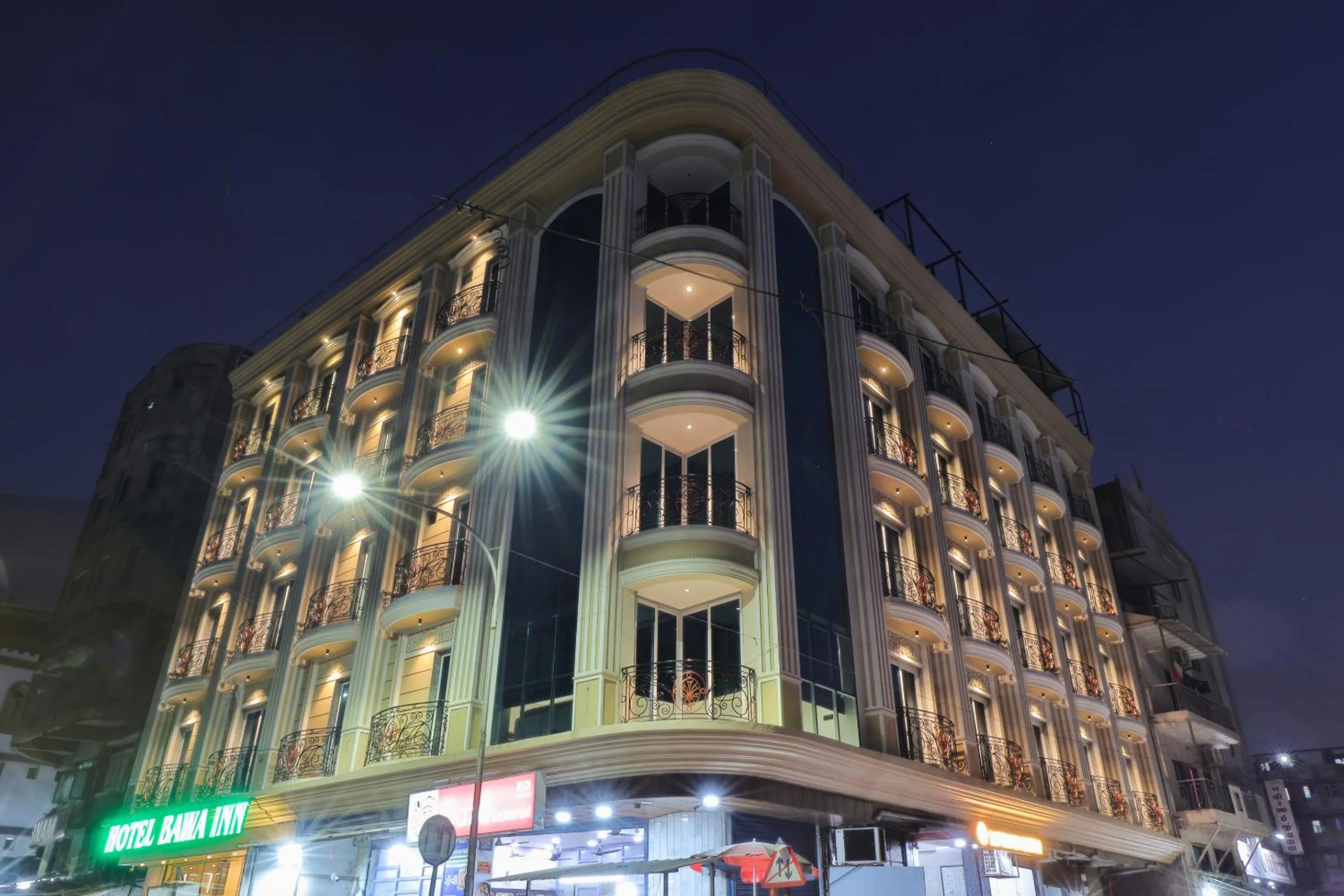 Property building in Hotel Bawa Inn