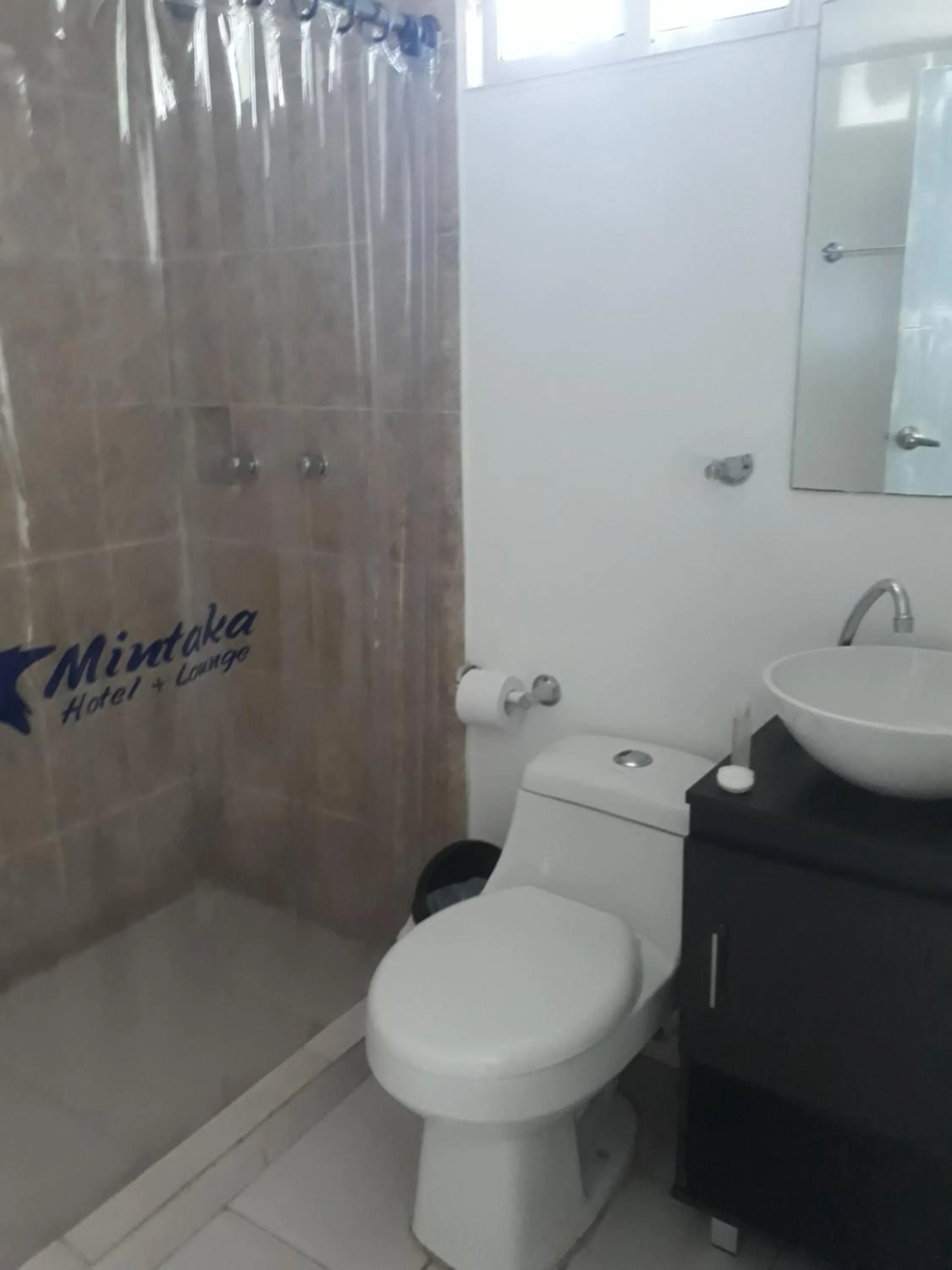 Shower in Mintaka Hotel + Lounge