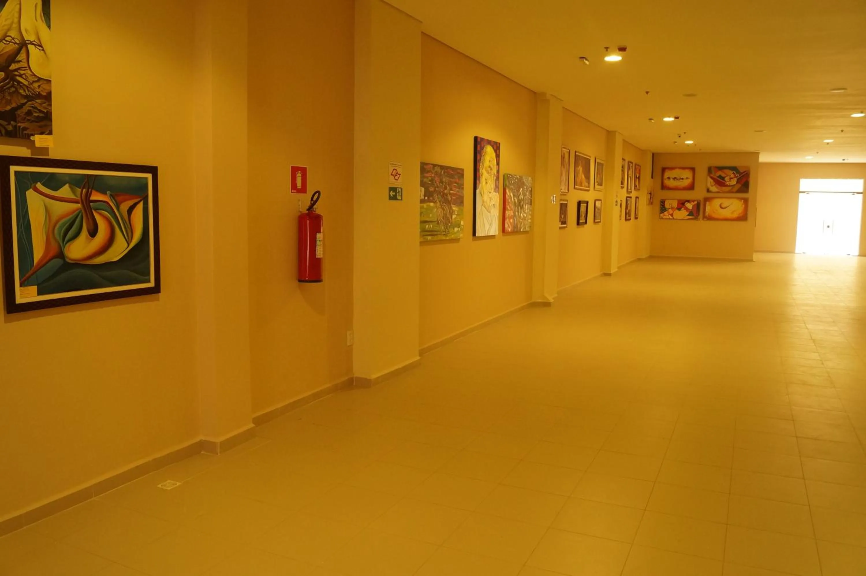 On-site shops in Hotel Mont Rey