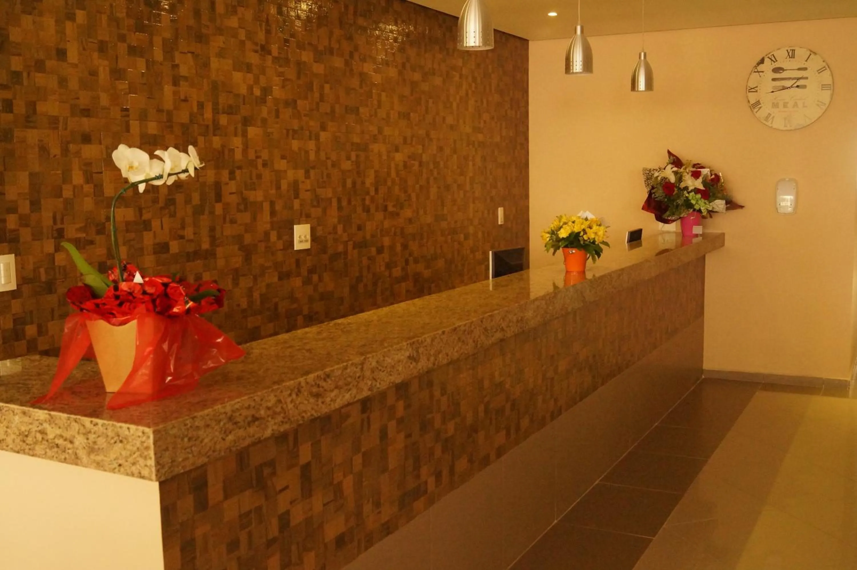 Restaurant/places to eat in Hotel Mont Rey