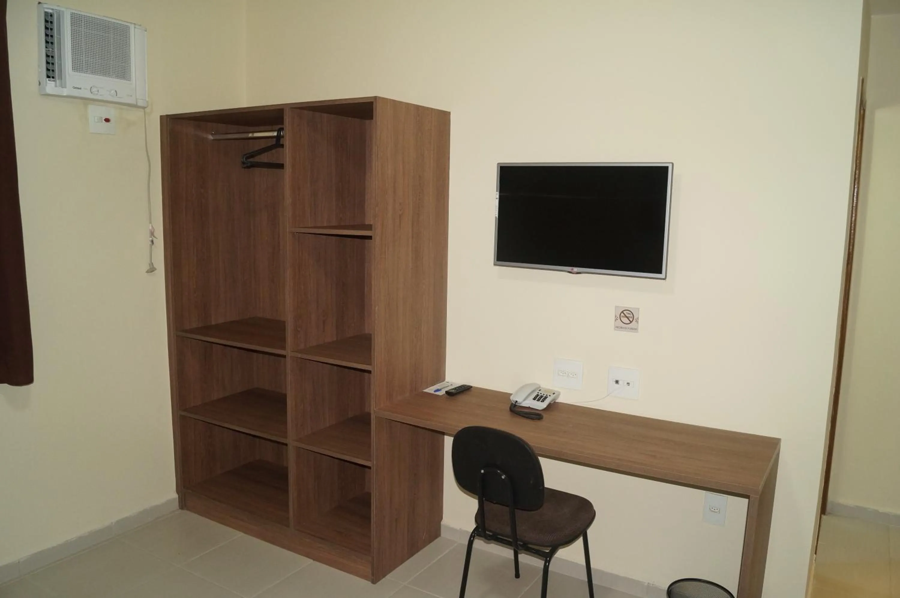 Photo of the whole room in Hotel Mont Rey