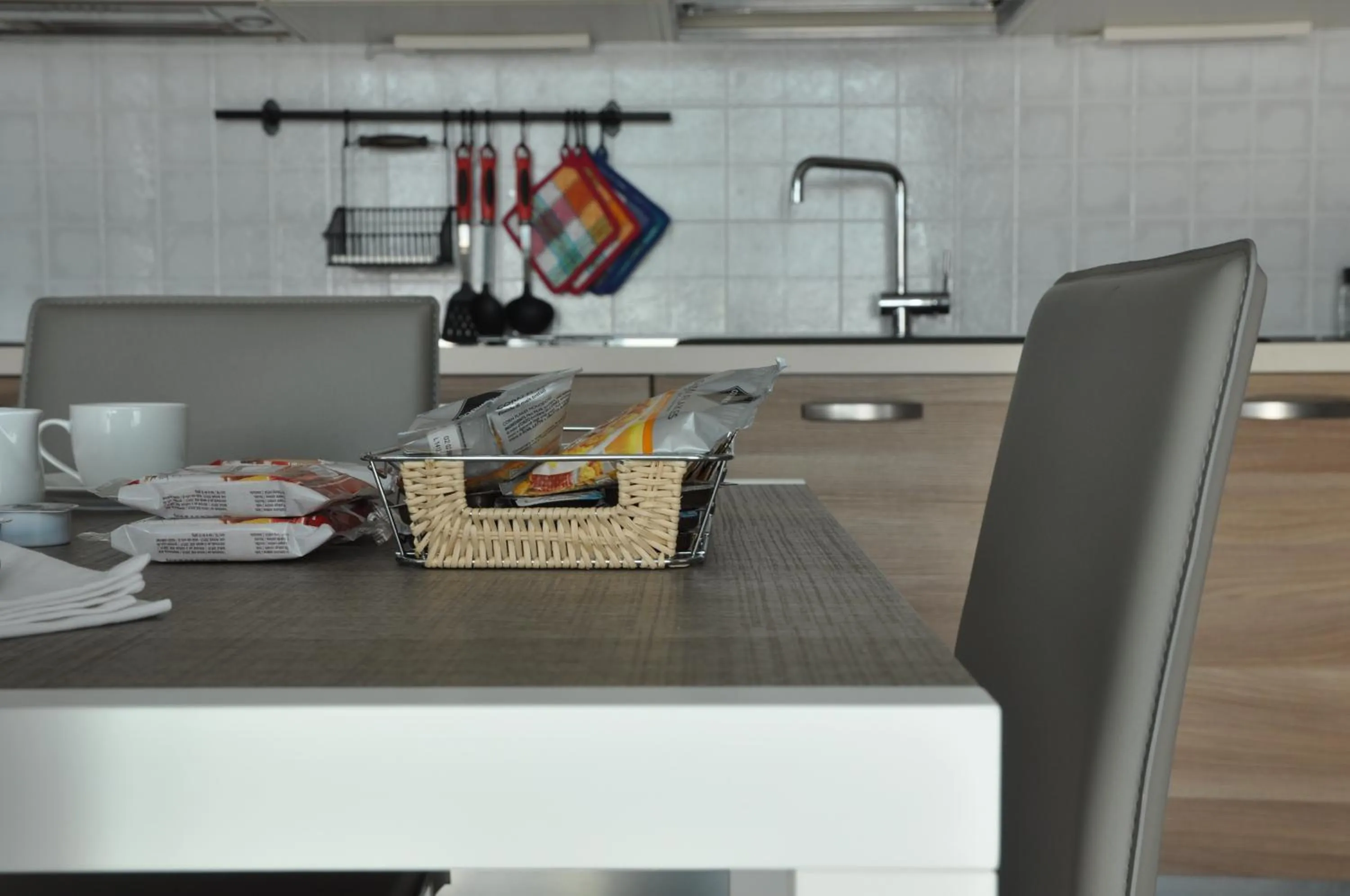 Communal kitchen in Ai Santi B&B