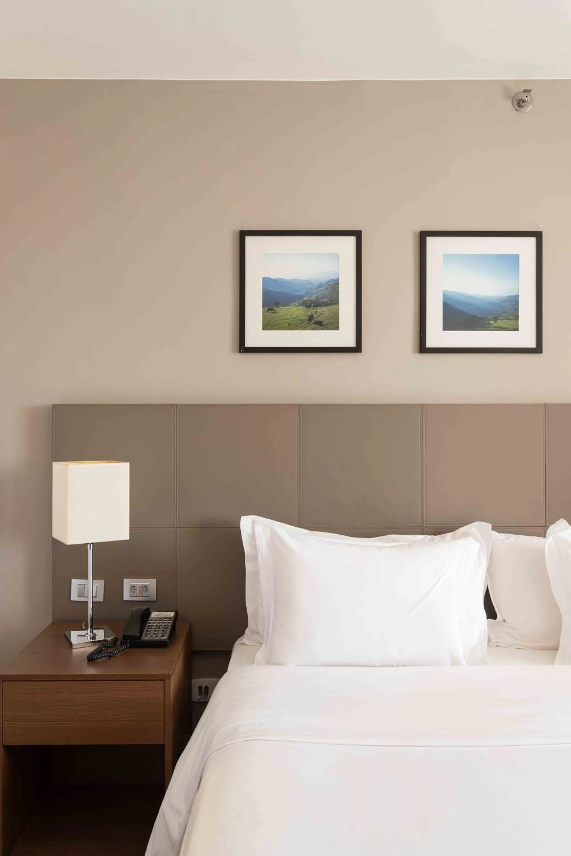 Bedroom, Bed in Golden Tulip São José dos Campos