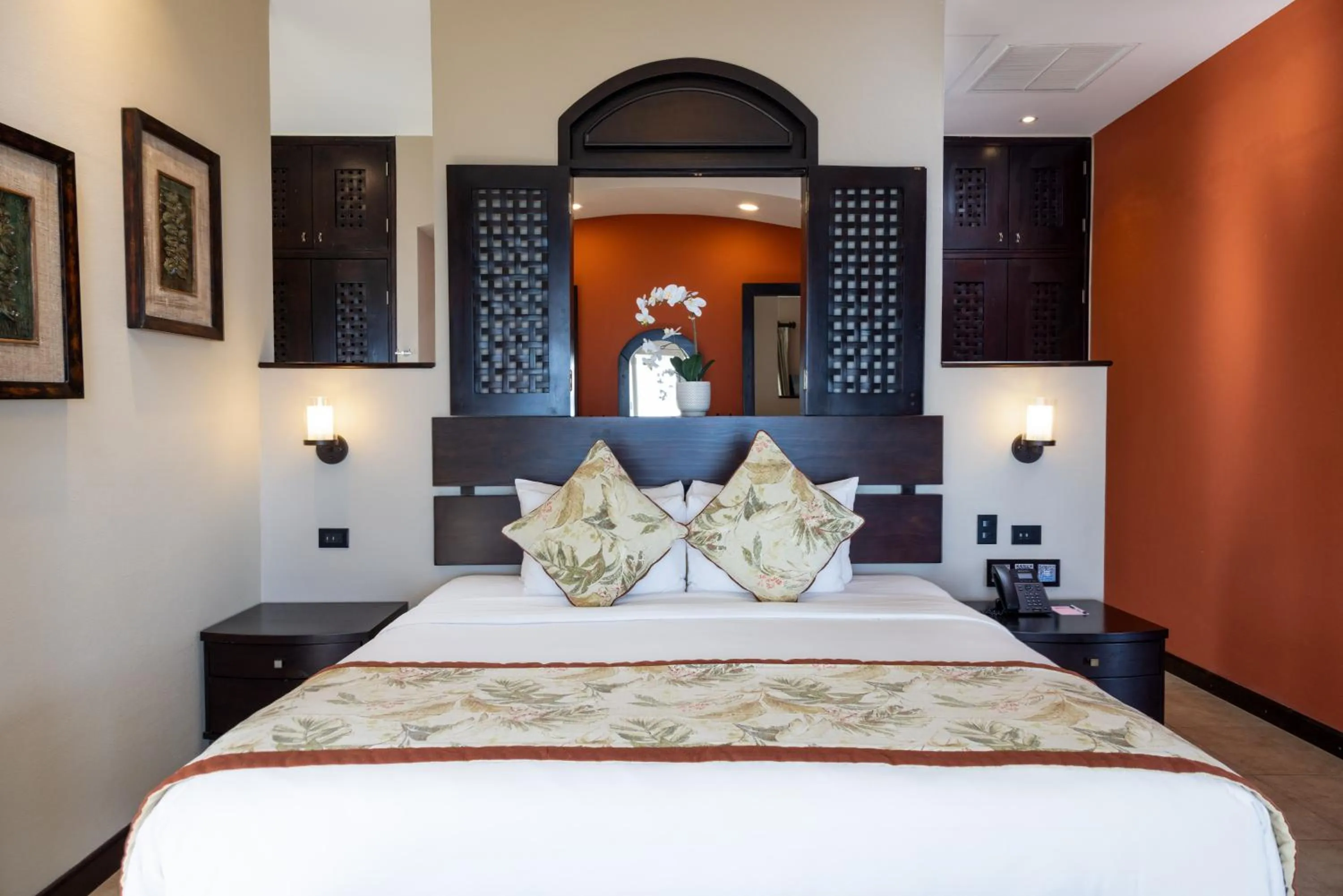Bedroom, Bed in Vista Suites at Parador - Adults Only