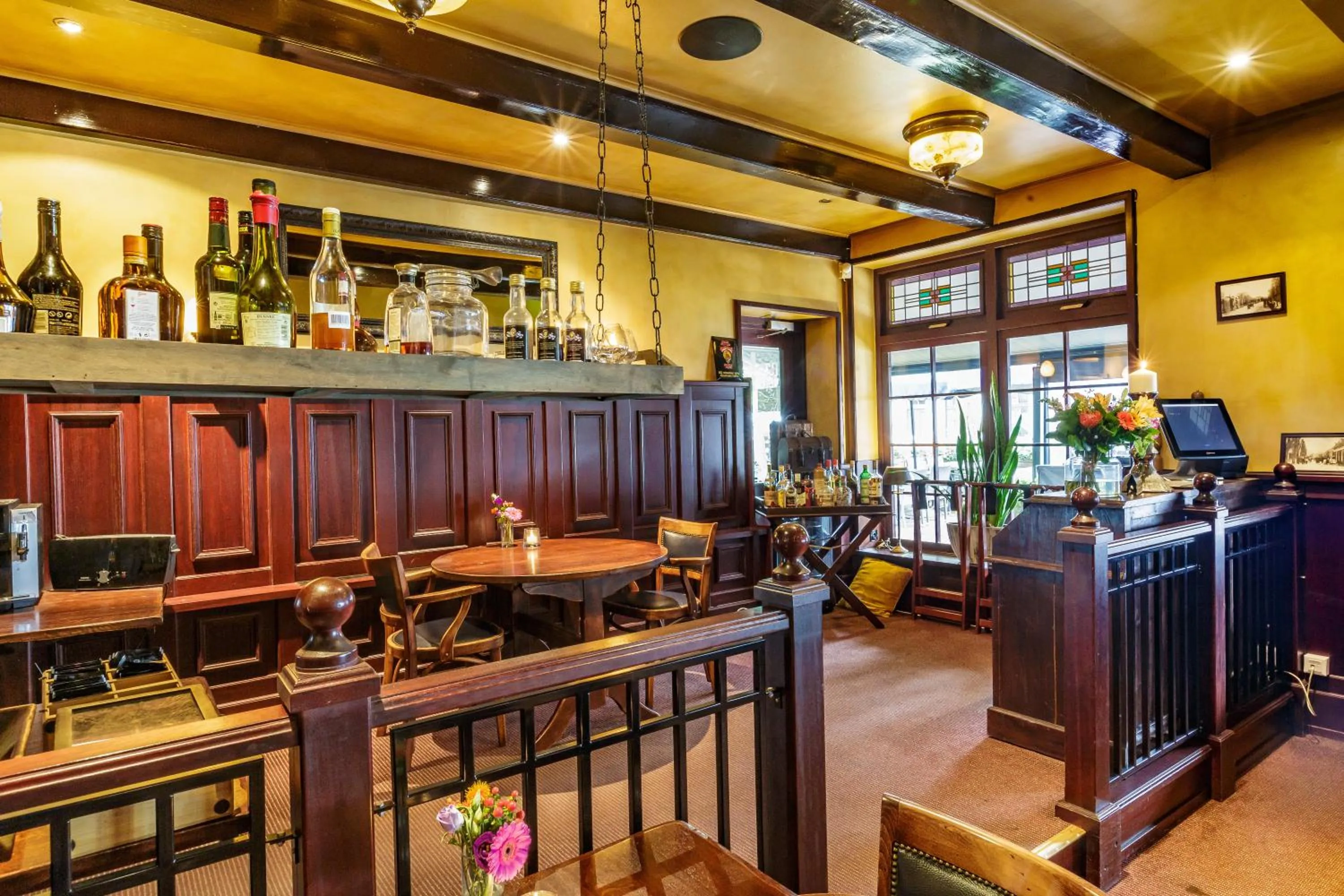 Restaurant/places to eat in Hotel Duhoux