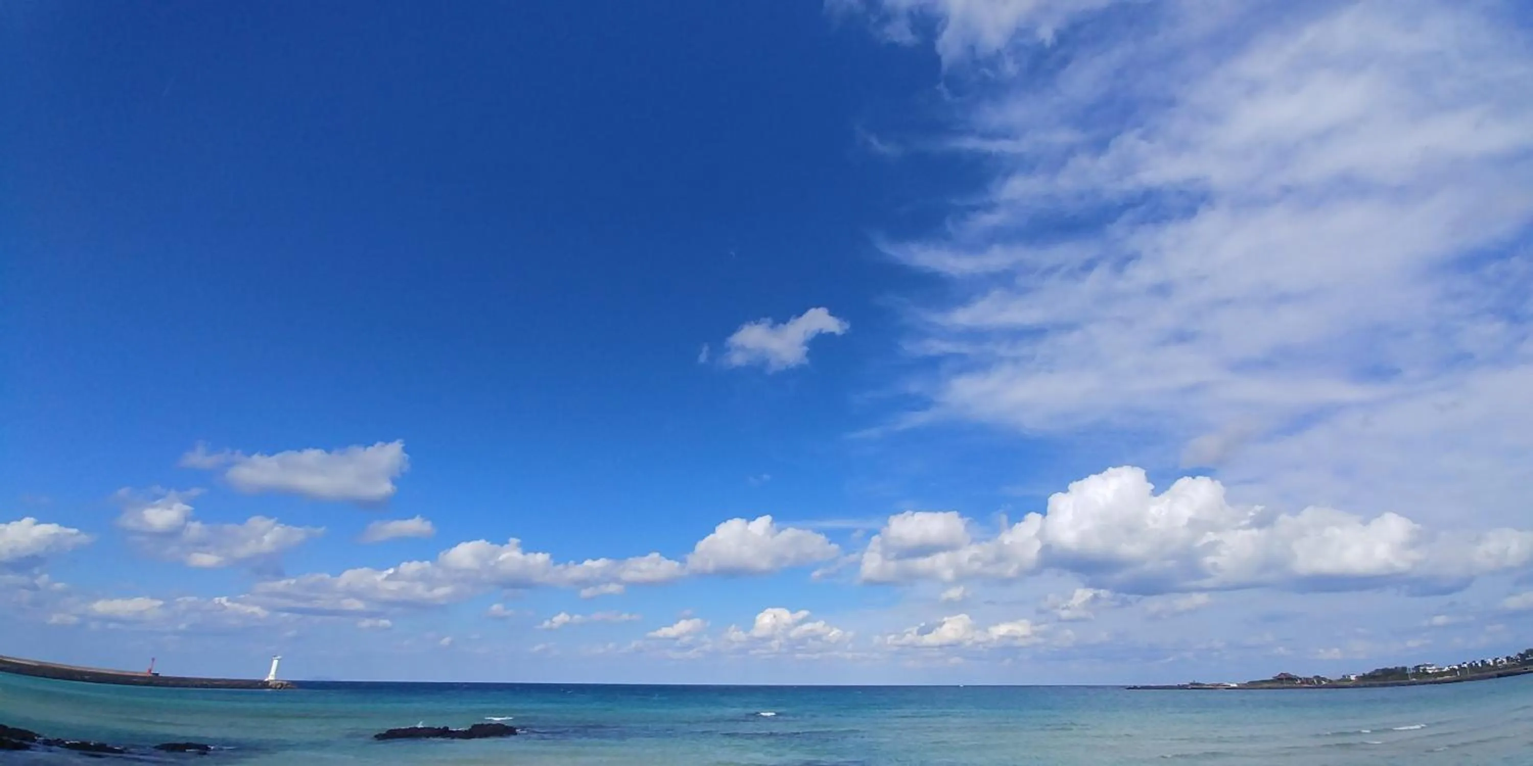 Beach in Warak Guesthouse