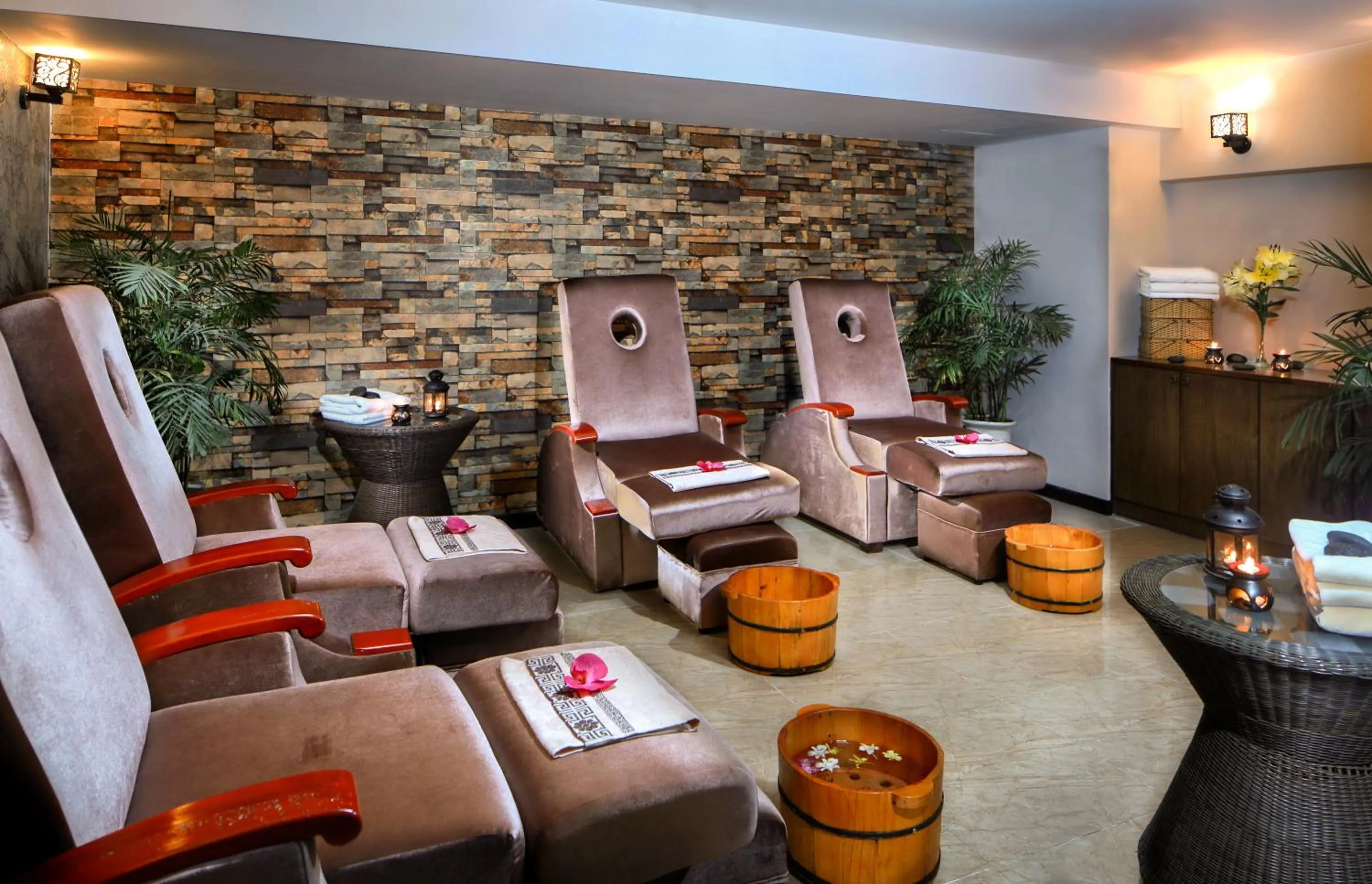 Property building in Sea Phoenix Hotel Da Nang