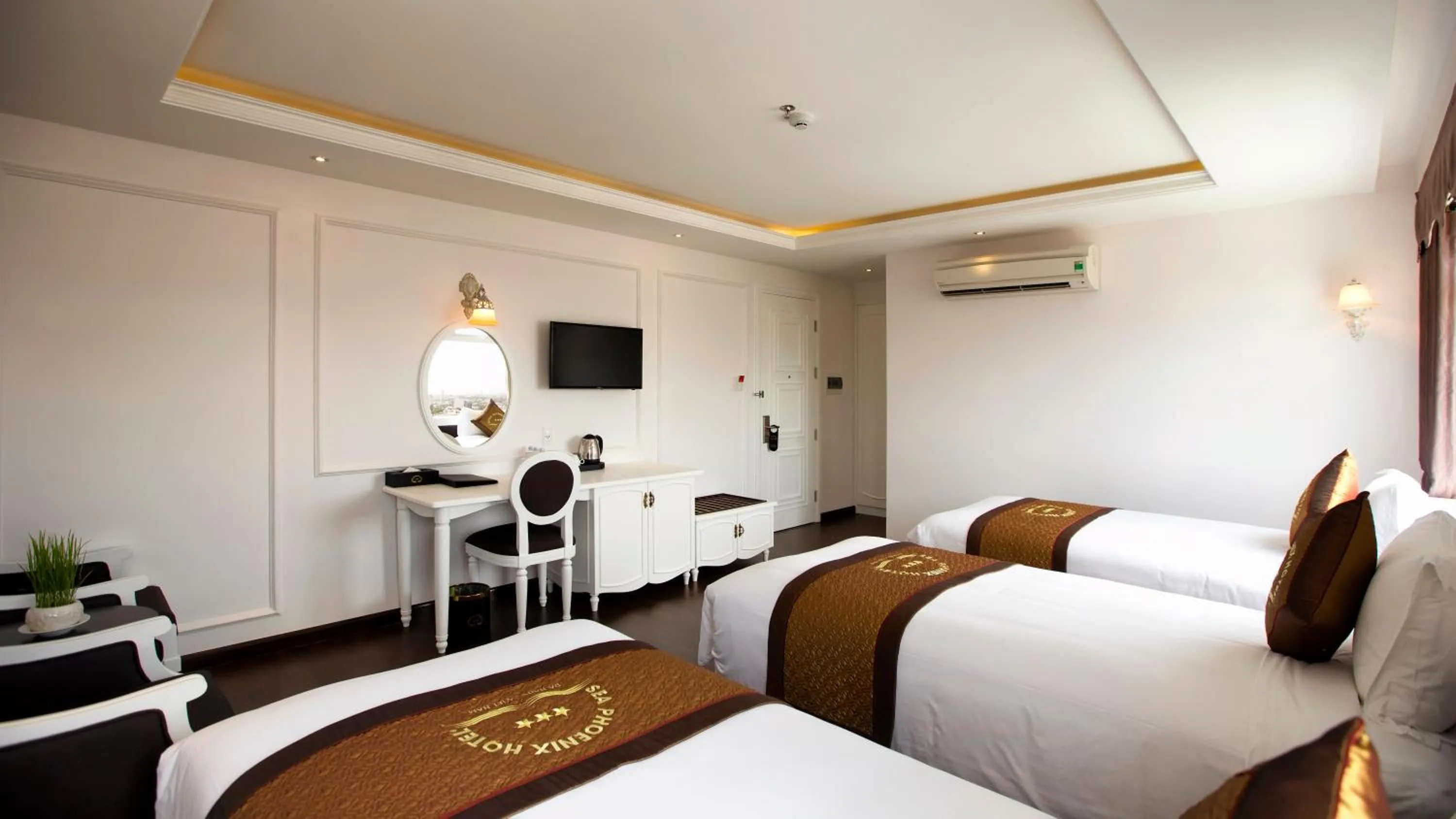 Photo of the whole room, Bed in Sea Phoenix Hotel Da Nang