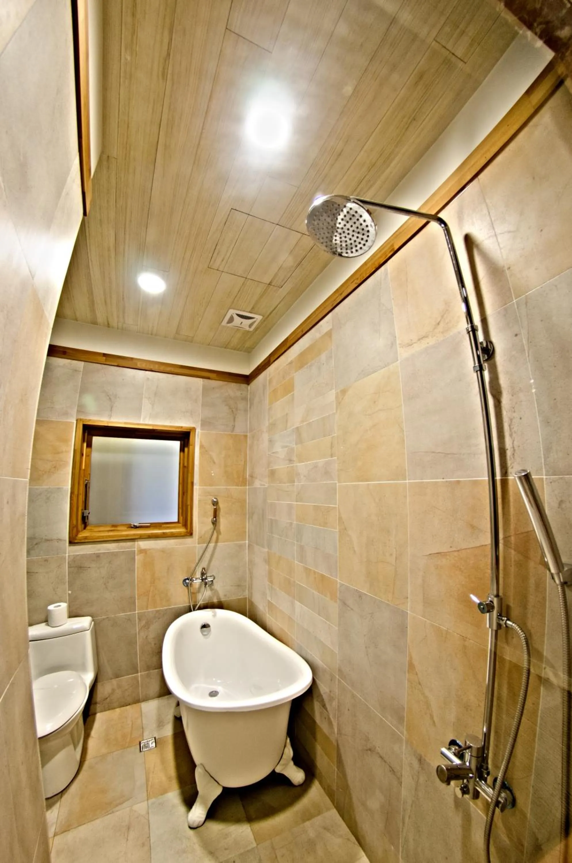 Shower in Sasa Nor Lamour B&B