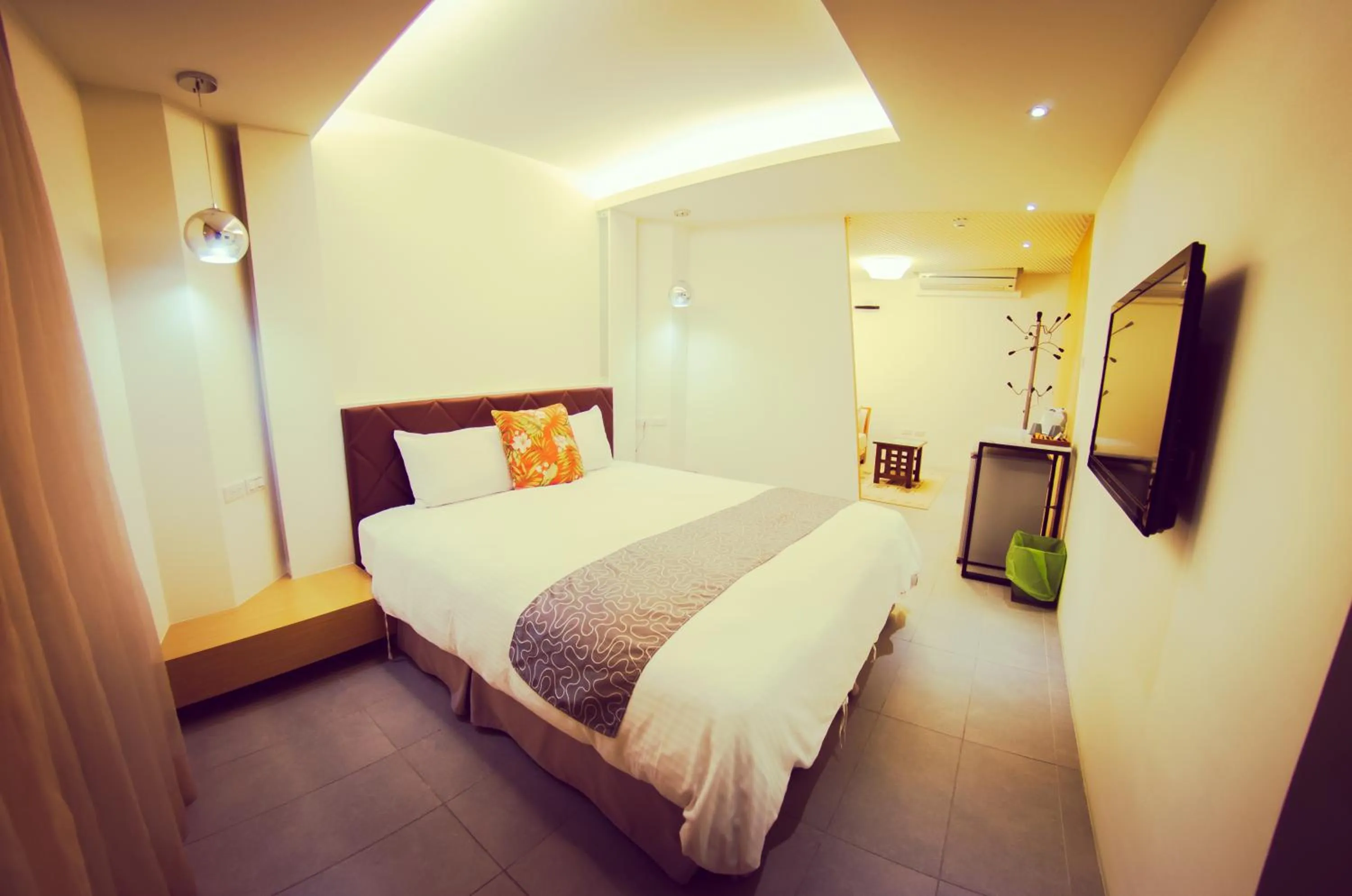 Bed in Sasa Nor Lamour B&B