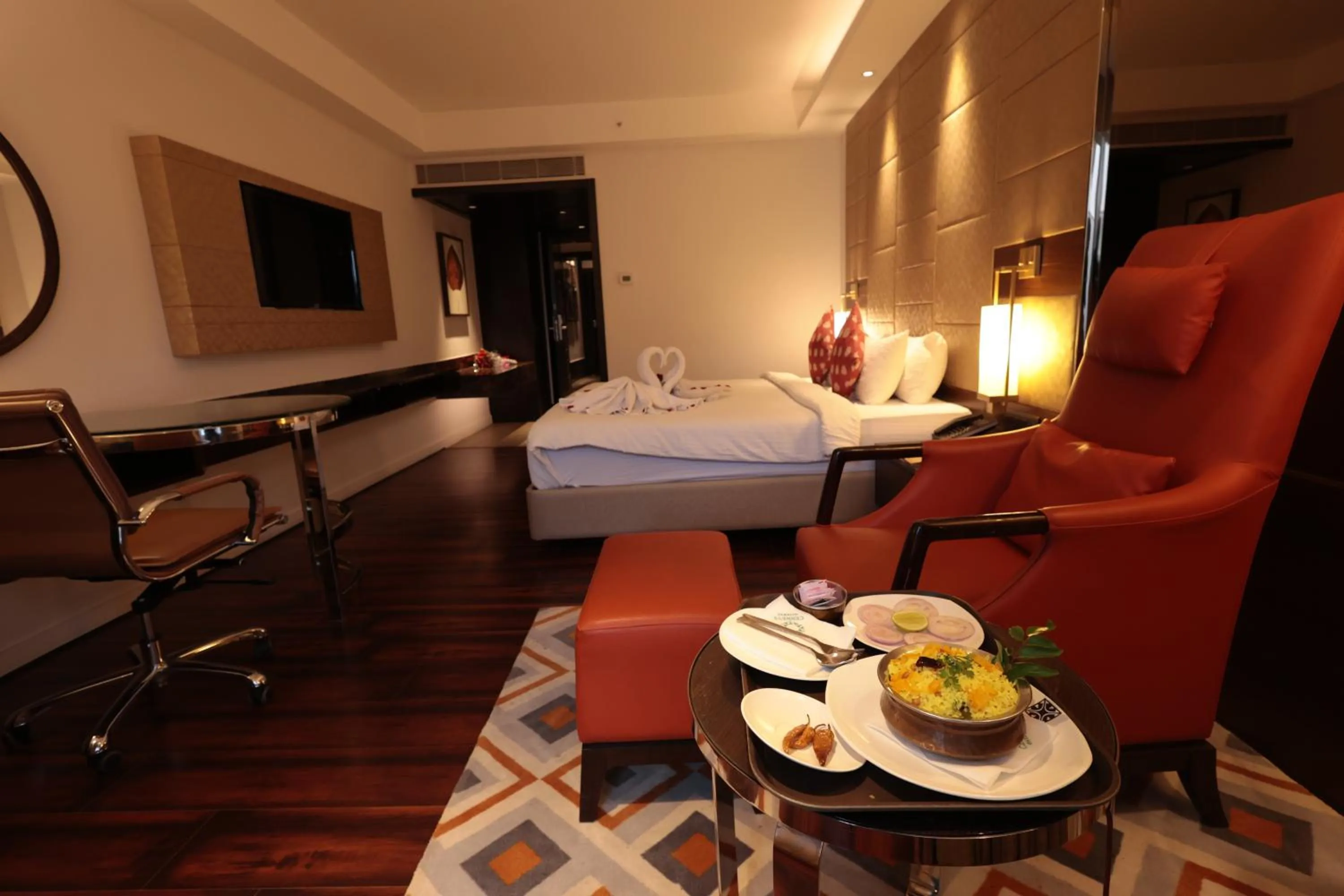 TV and multimedia in Cenneys Gateway - Pride of Salem