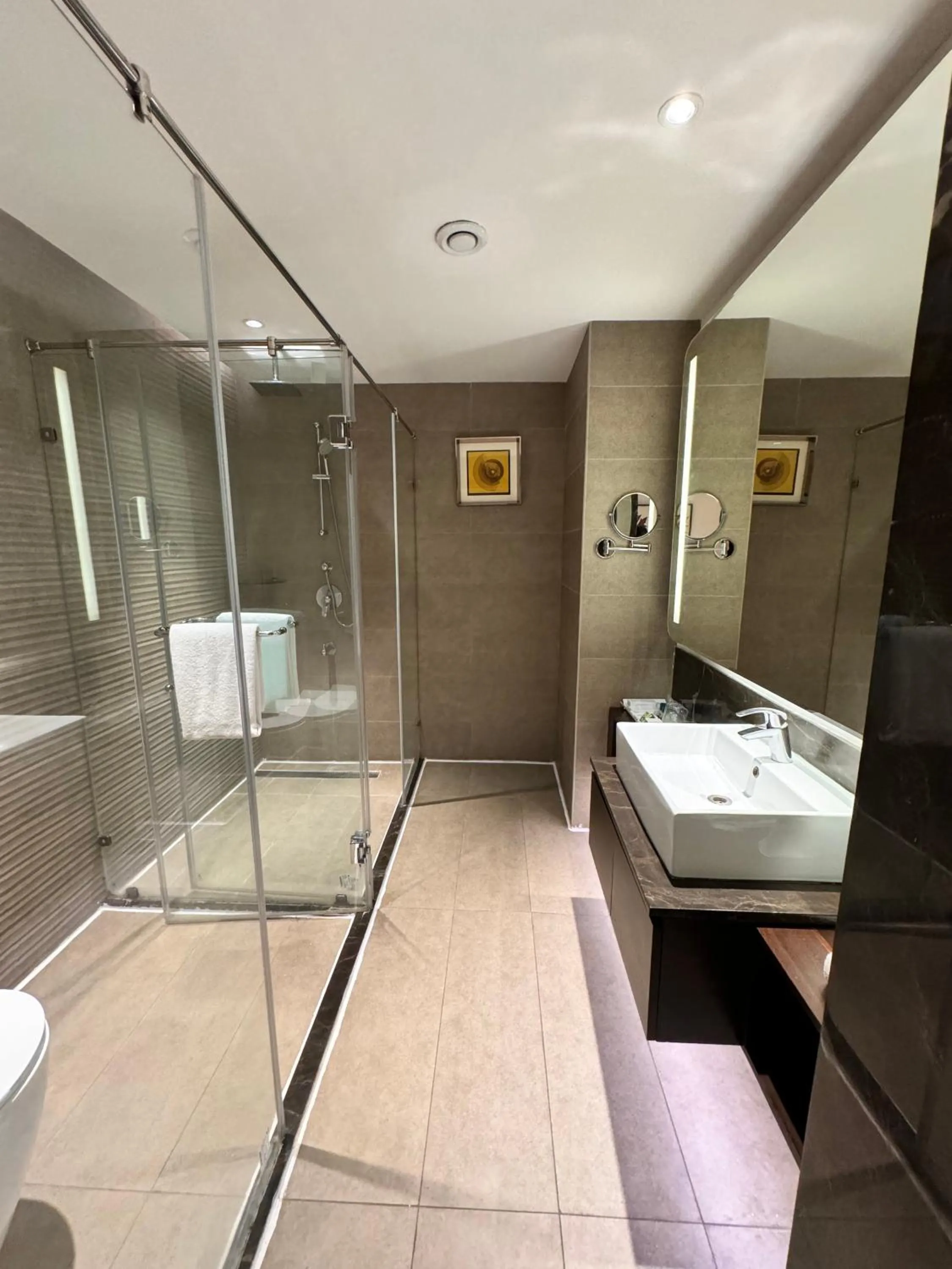 Bathroom in Cenneys Gateway - Pride of Salem