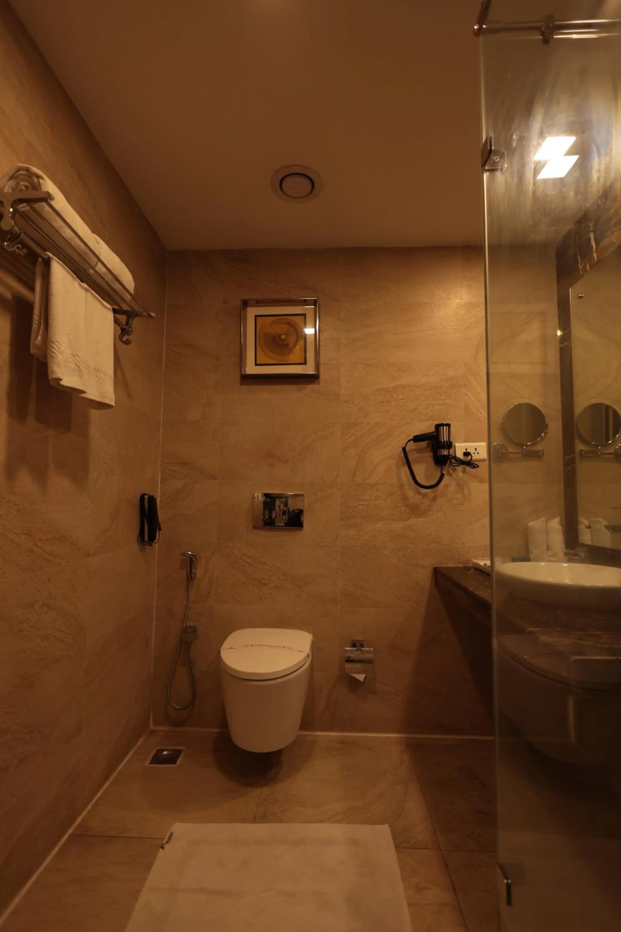 Shower in Cenneys Gateway - Pride of Salem