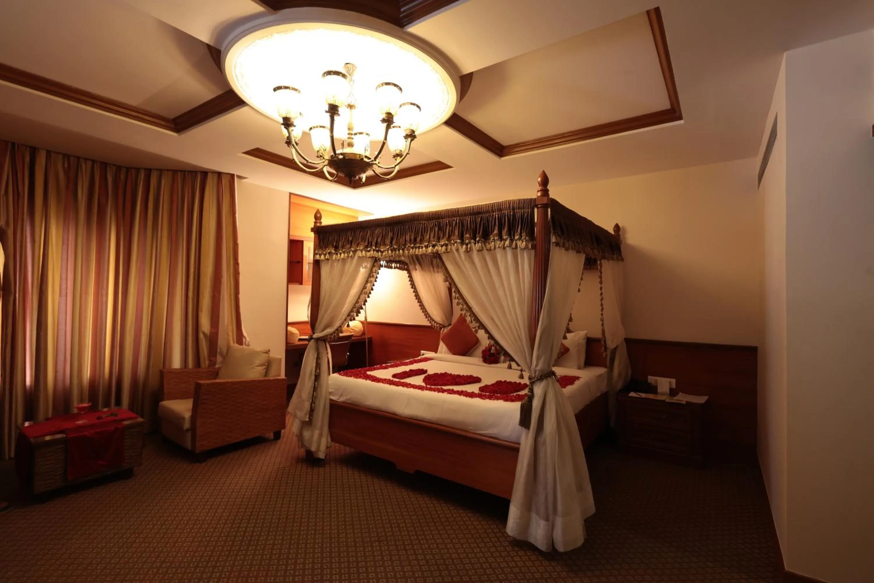 Bed in Cenneys Gateway - Pride of Salem