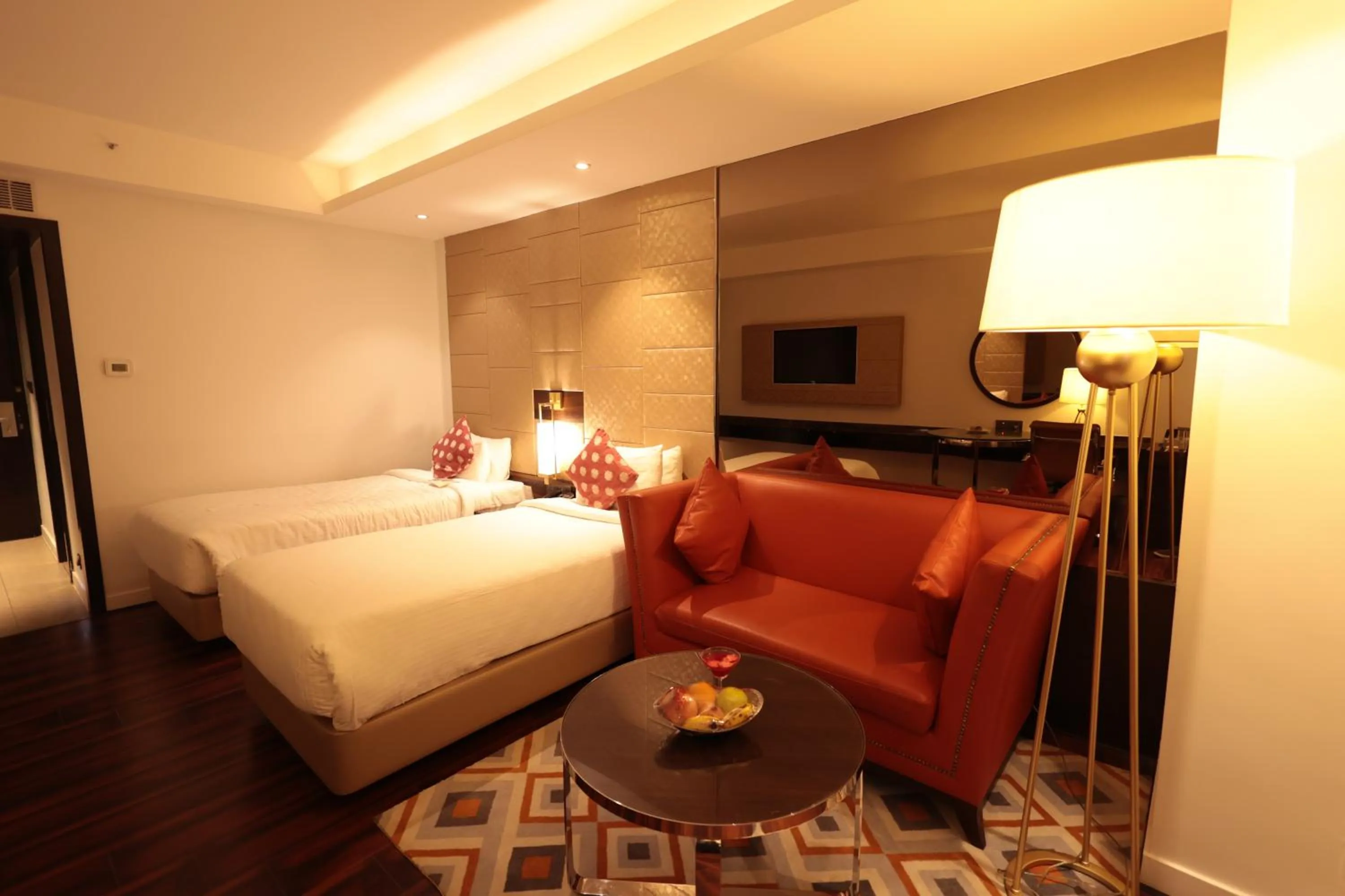 Communal lounge/ TV room, Bed in Cenneys Gateway - Pride of Salem