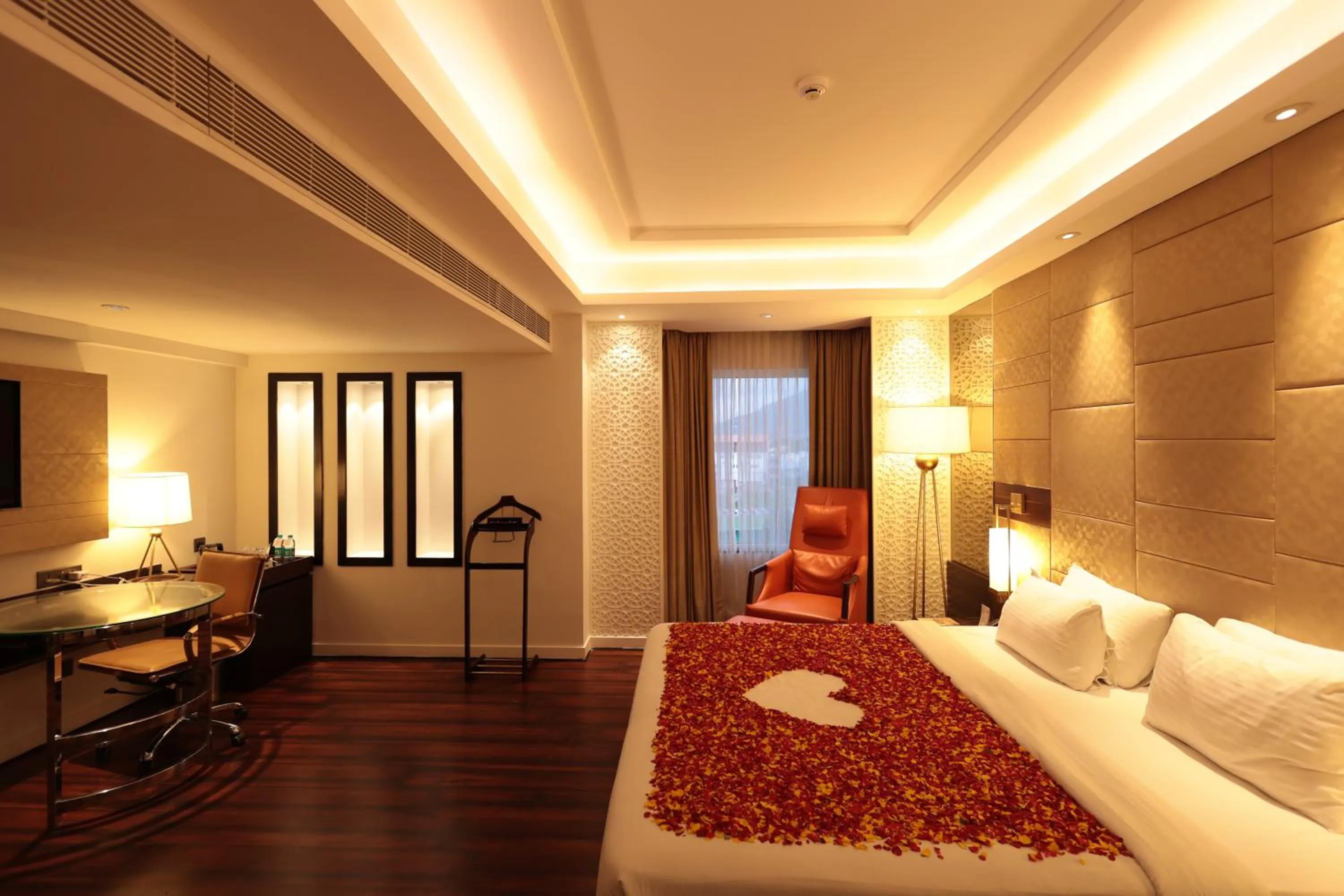 Bed in Cenneys Gateway - Pride of Salem