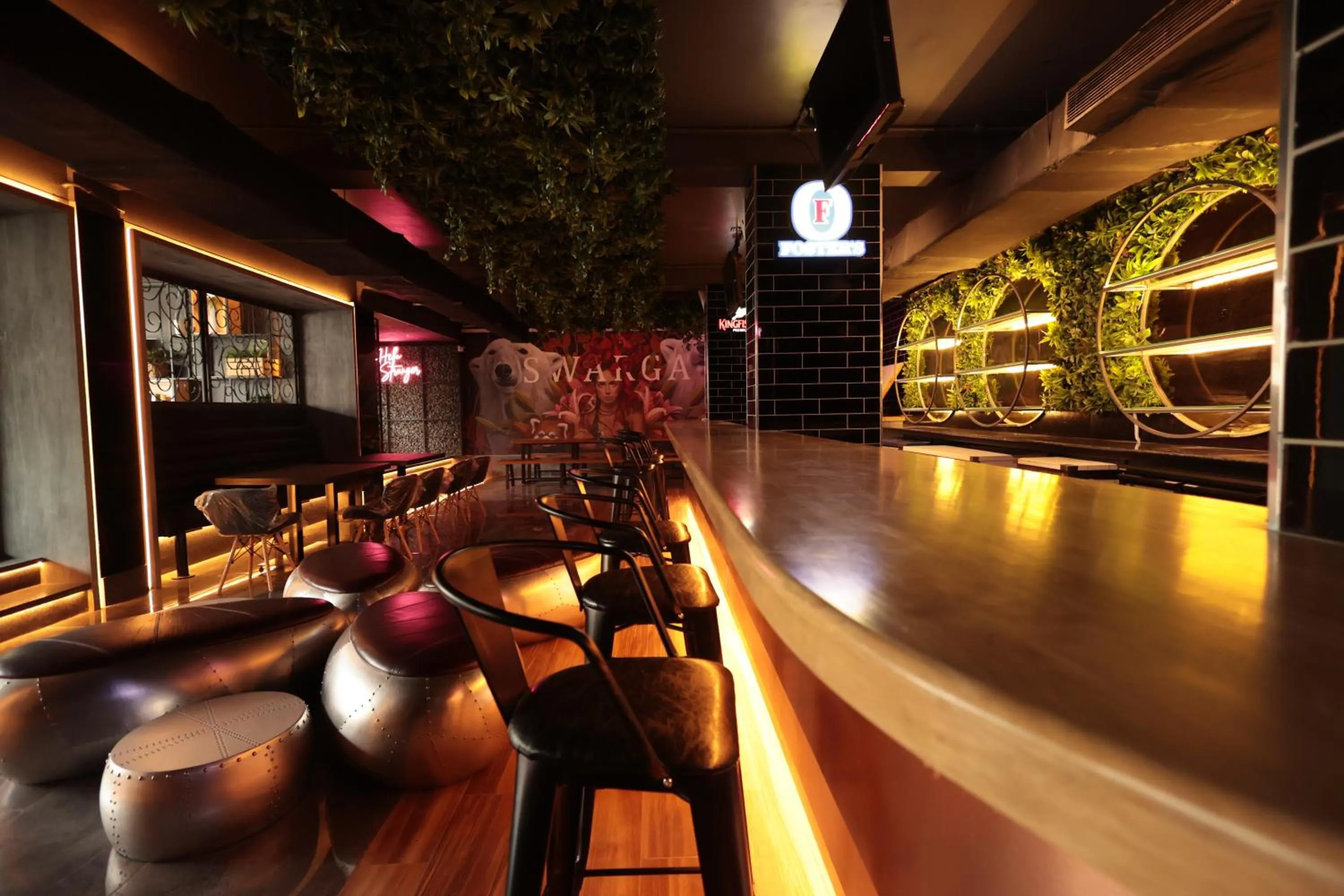 Restaurant/places to eat in Cenneys Gateway - Pride of Salem