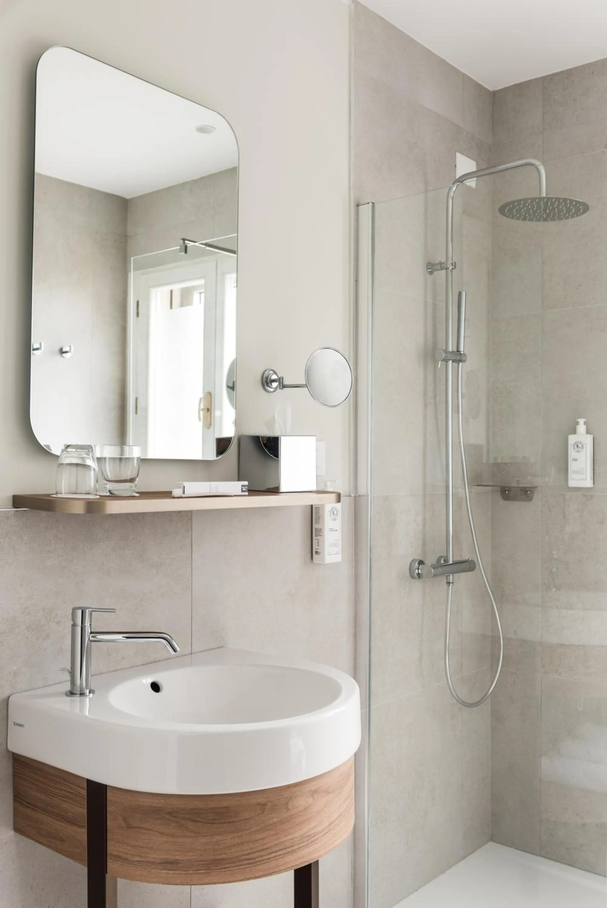 Shower in Ambasciatori Hotel Venice Mestre, Tapestry Collection by Hilton