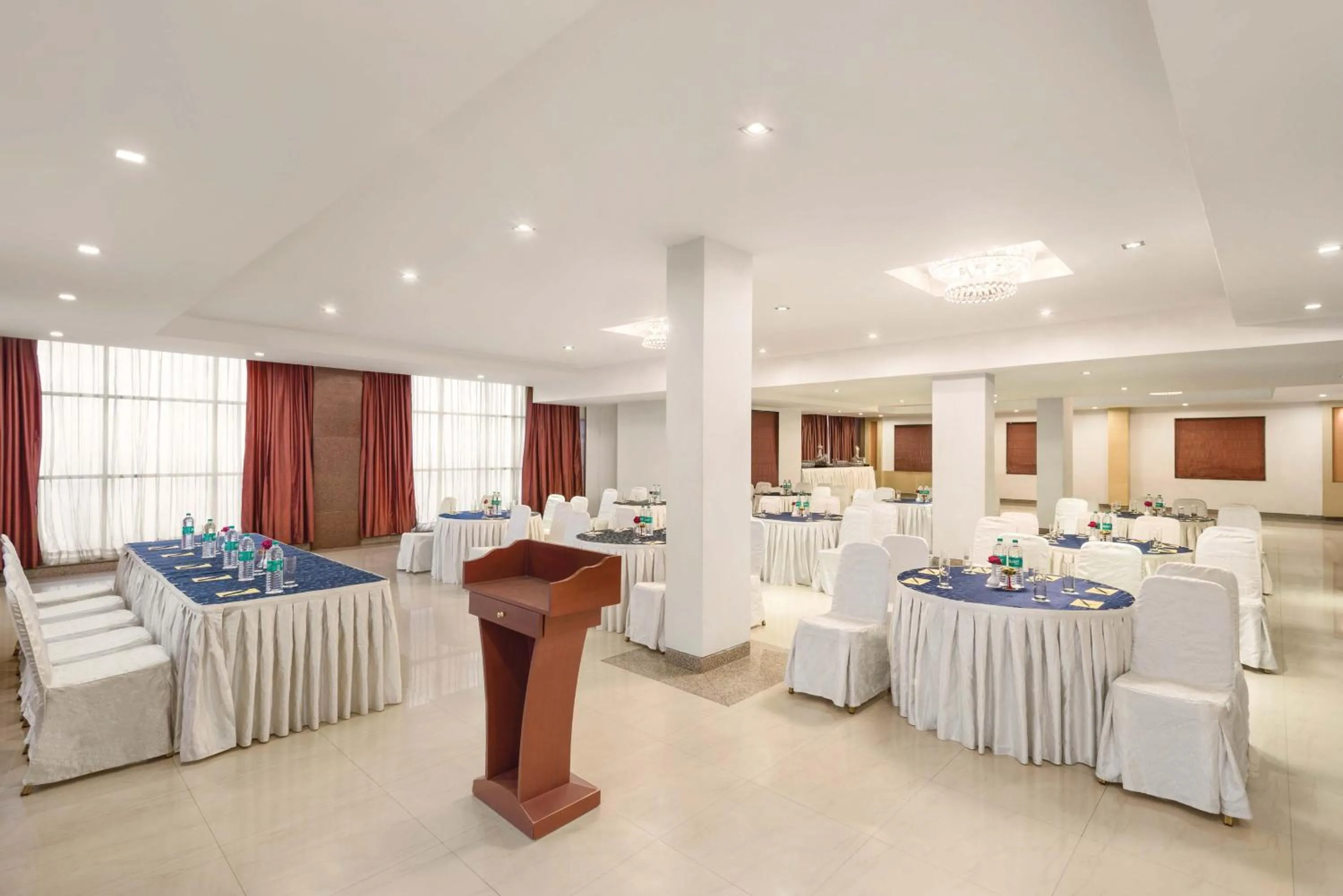 Business facilities in Days Hotel By Wyndham Neemrana