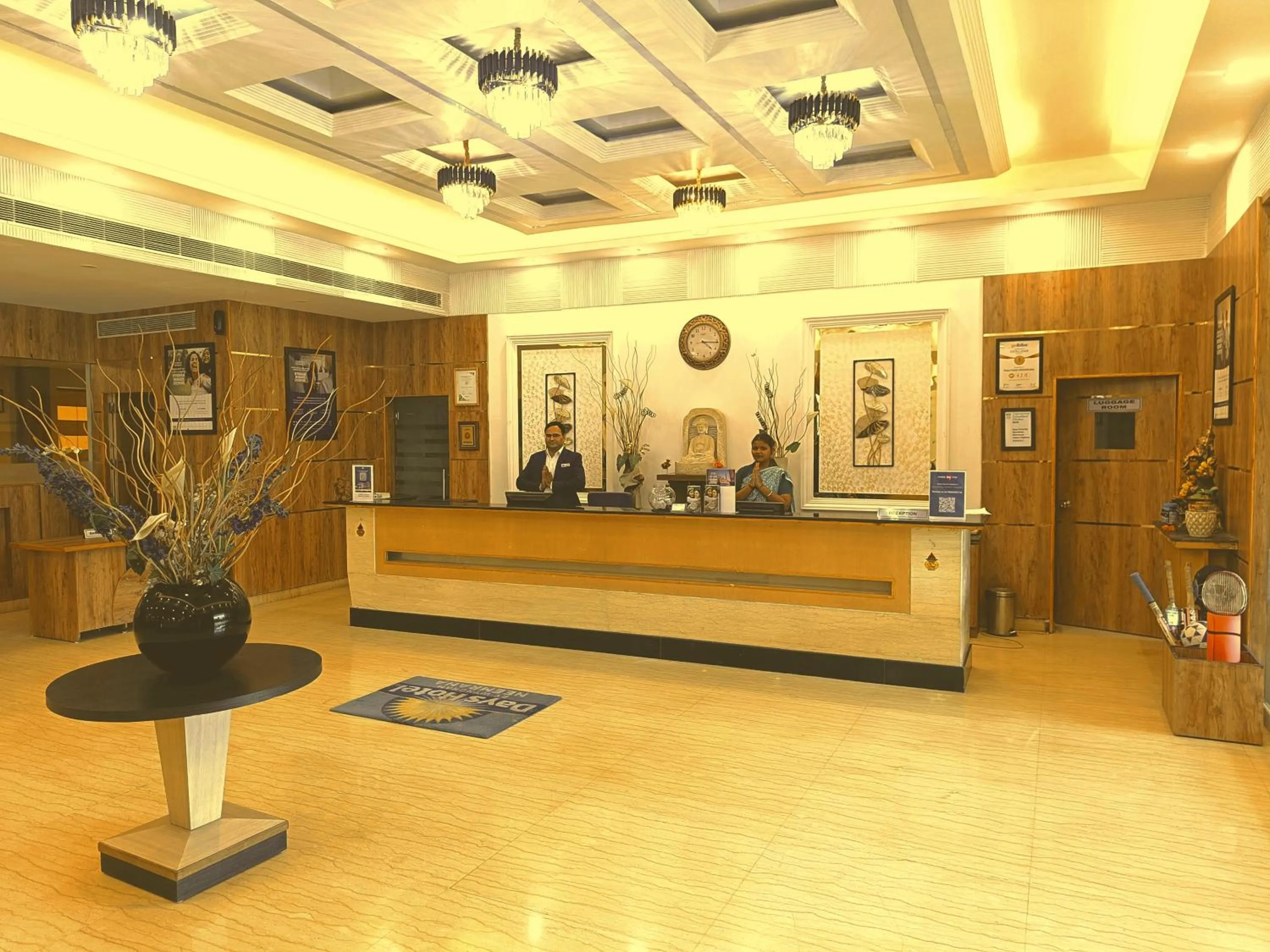 Lobby or reception in Days Hotel By Wyndham Neemrana