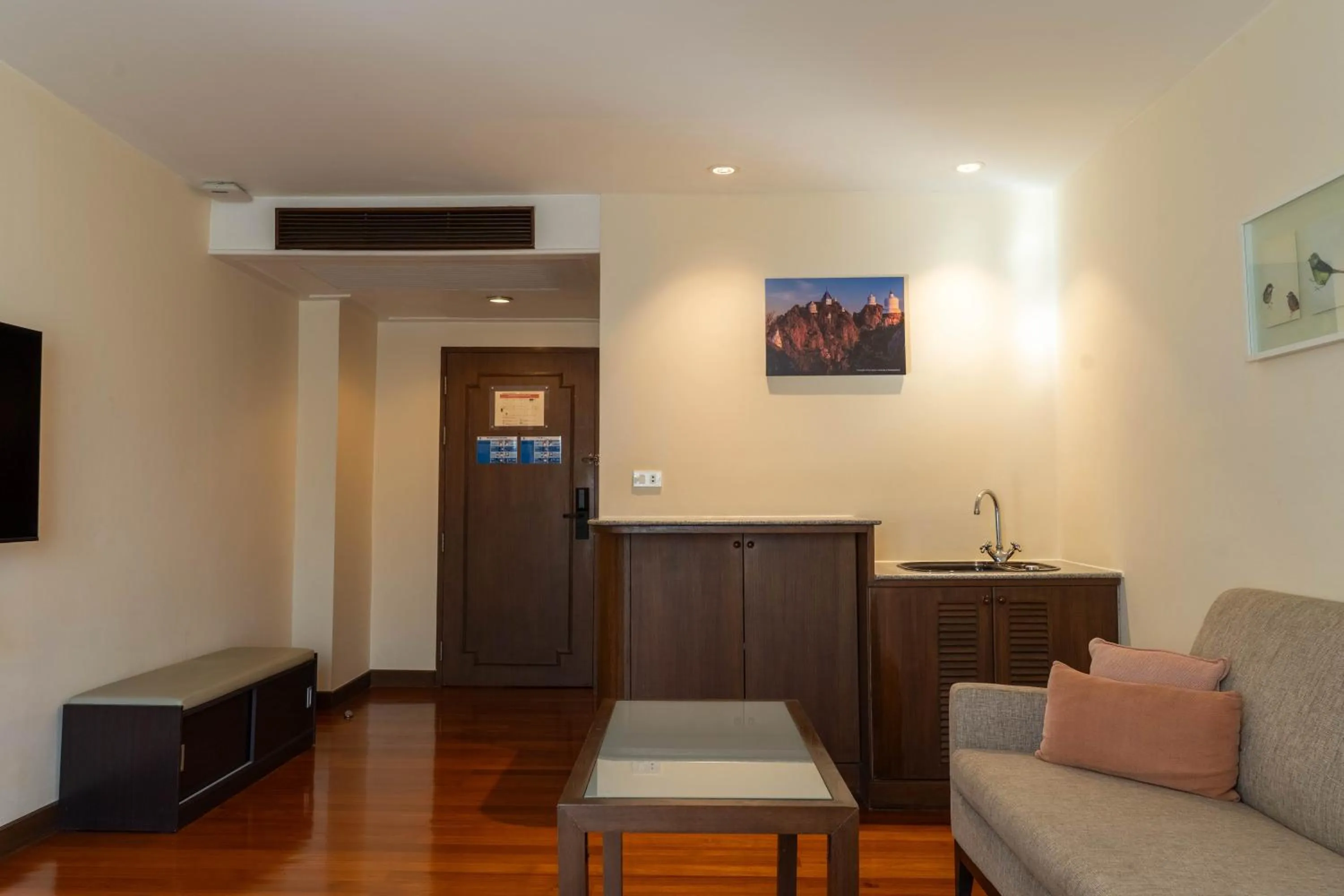 Living room in Journeyhub Sukhumvit 26, Bangkok - Formerly St James Hotel