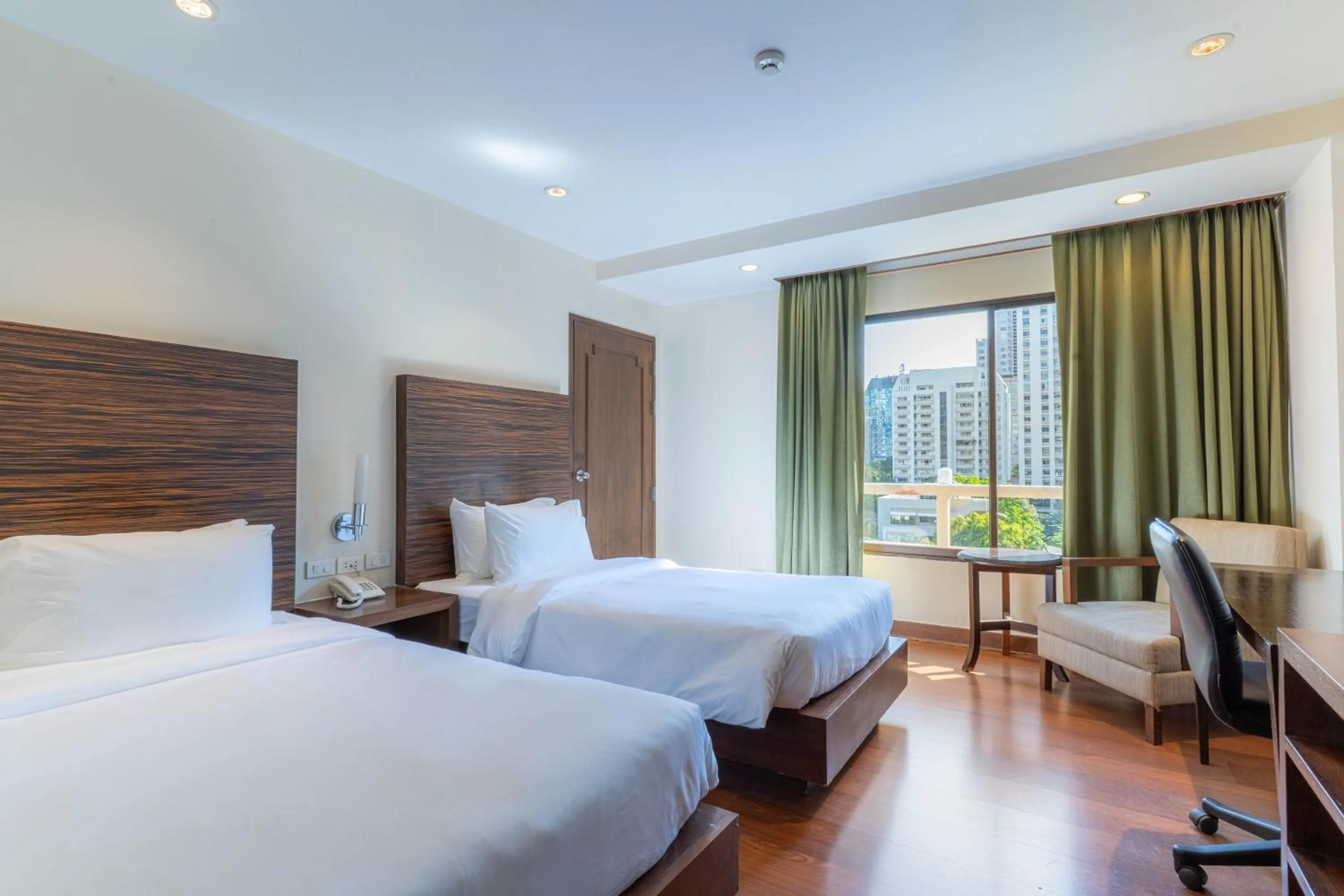 Bed in Journeyhub Sukhumvit 26, Bangkok - Formerly St James Hotel