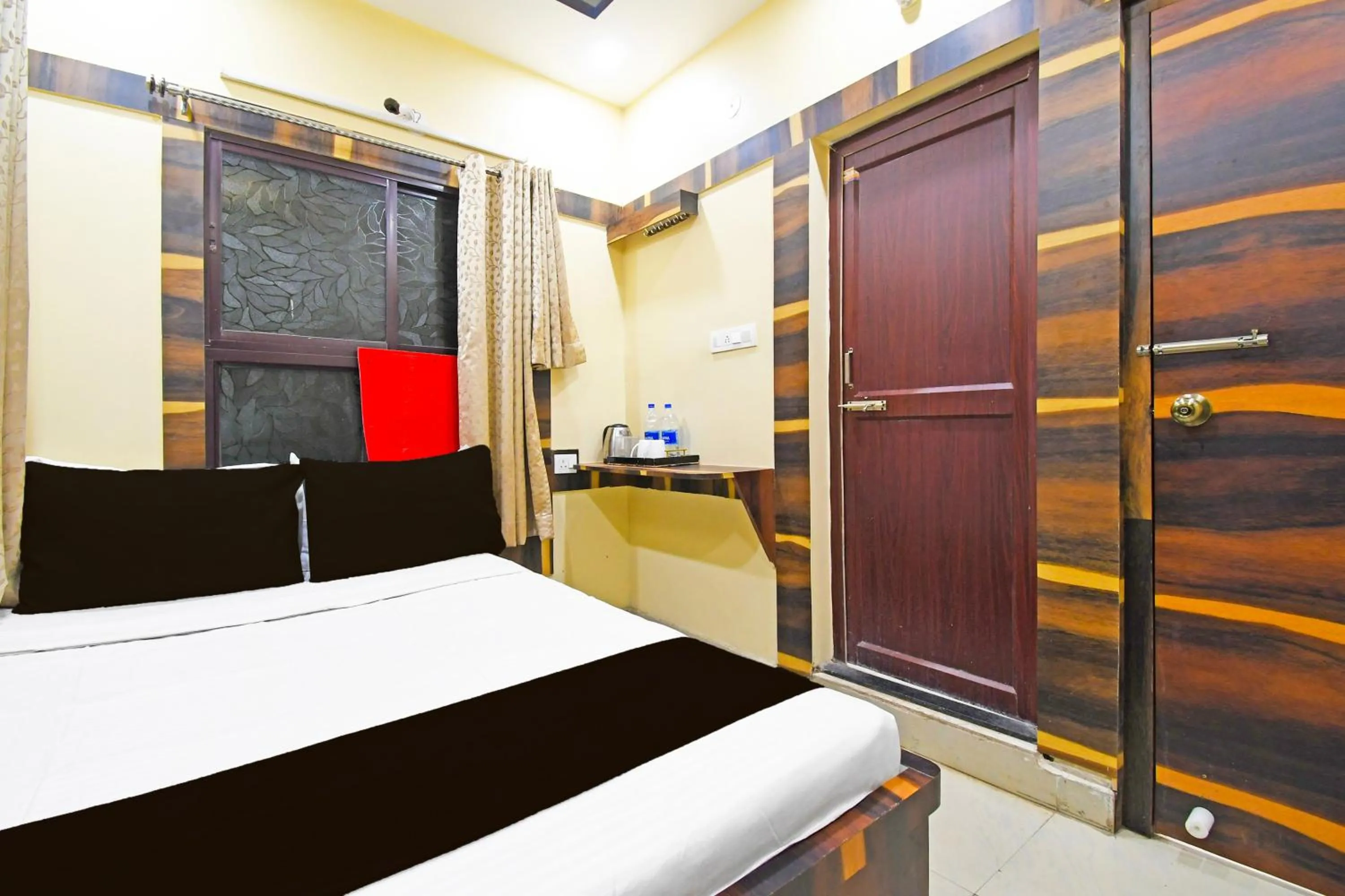 Bedroom, Bed in Hotel O Atithi Restro And Cafe
