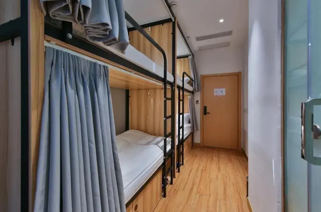 Bed in 8-Bed Male Dormitory Room - Shared Bathroom in Shanghai Pengpai Art Youth Hotel Bed in 8-Bed Male Dormitory Room - Shared Bathroom in Shanghai Pengpai Art Youth Hotel