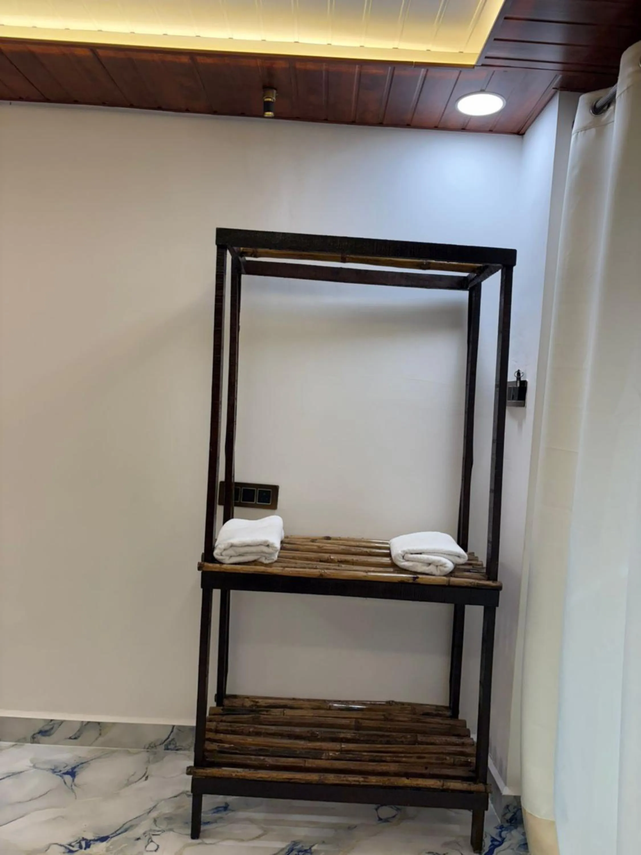 towels in The Charming Nights