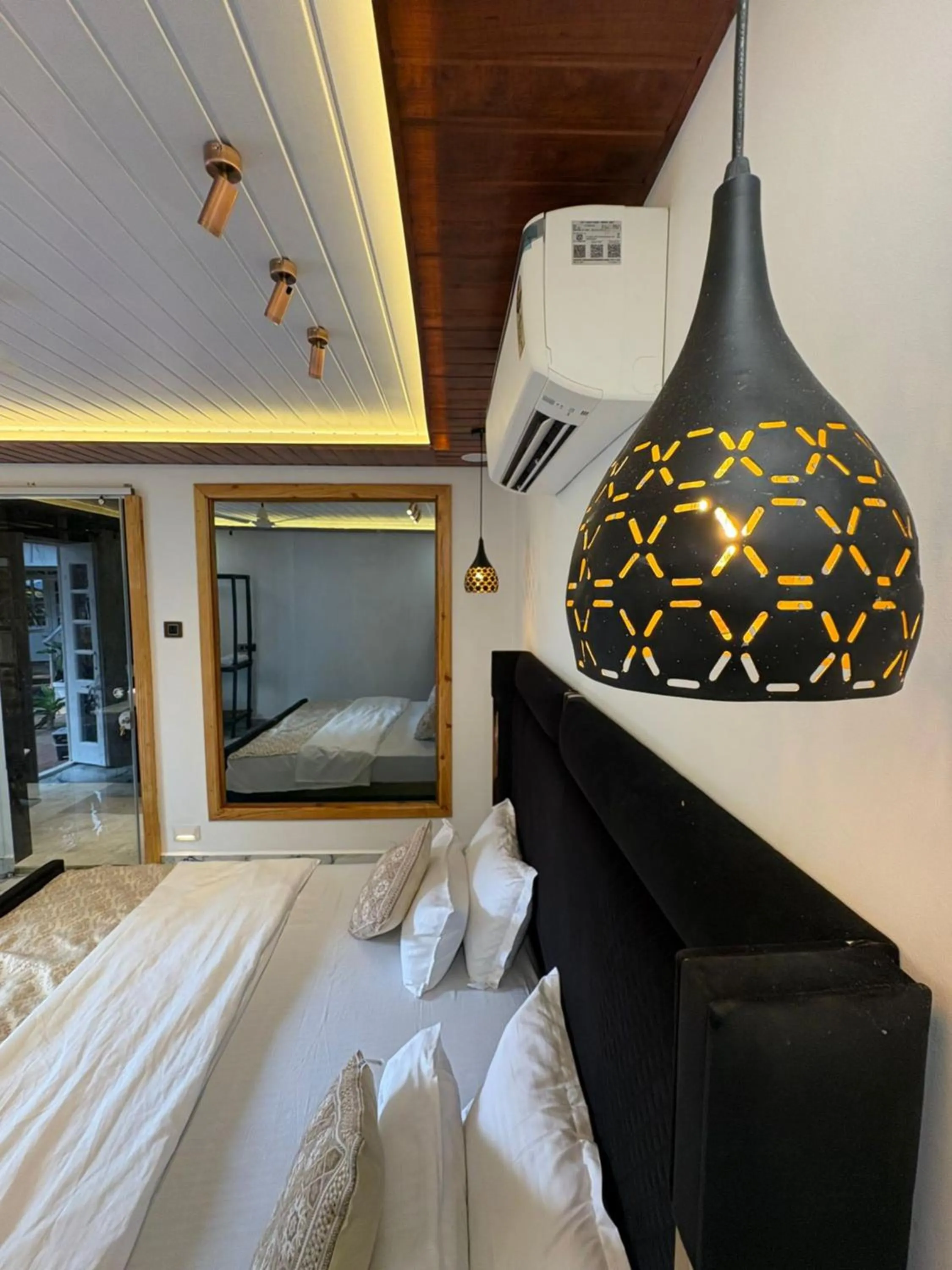 Bedroom, Bed in The Charming Nights