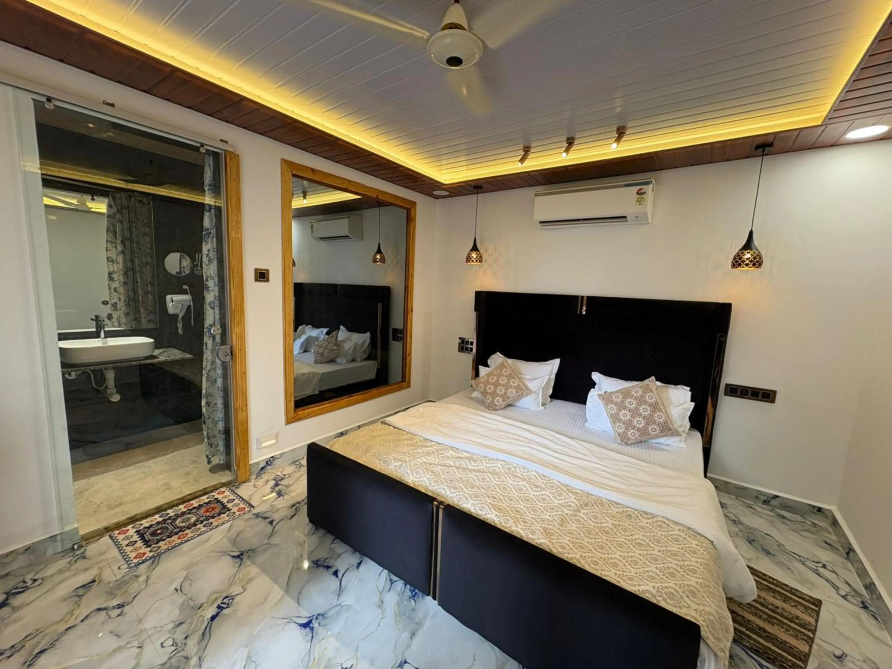 Bathroom, Bed in The Charming Nights