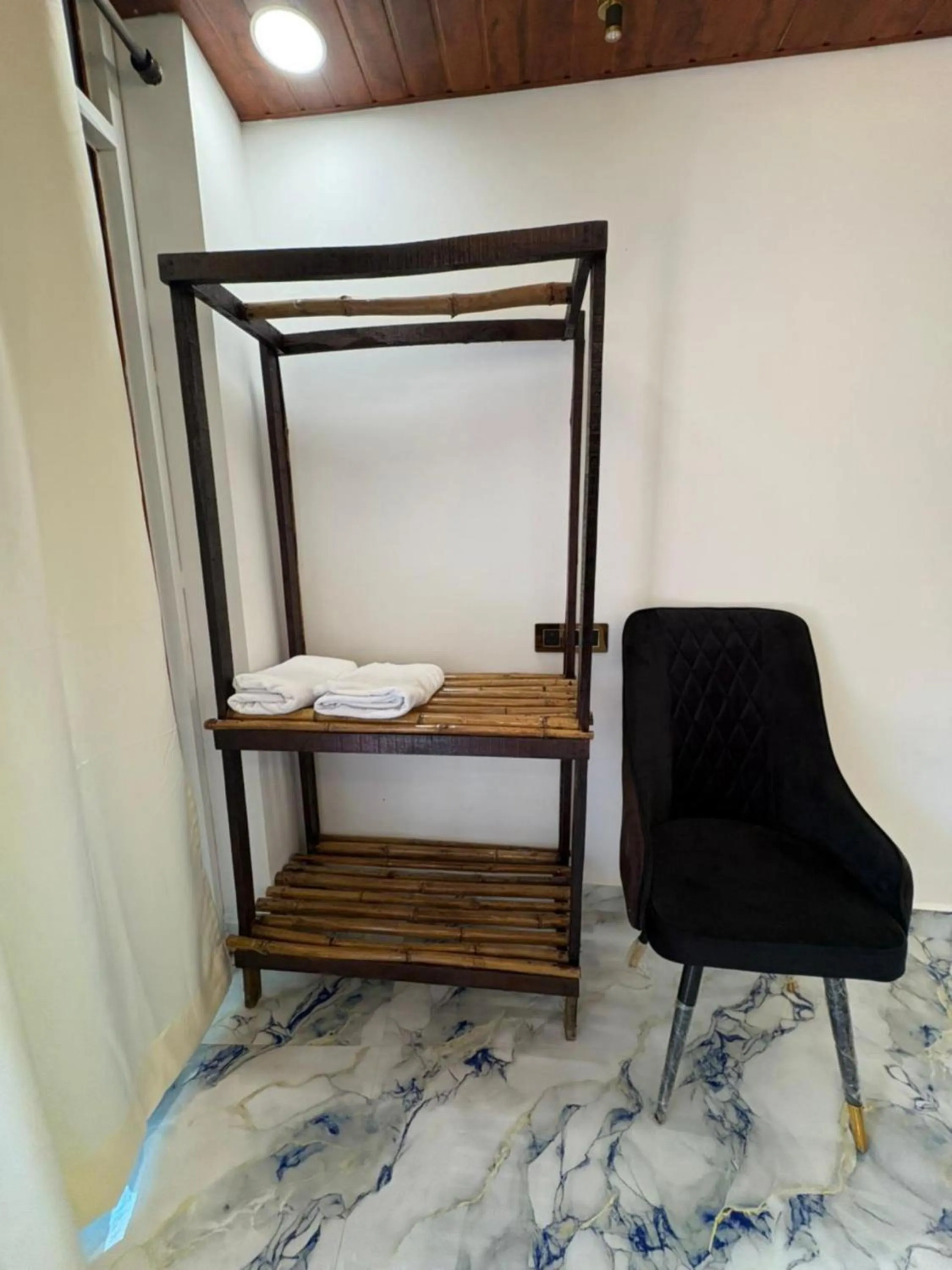 wardrobe in The Charming Nights