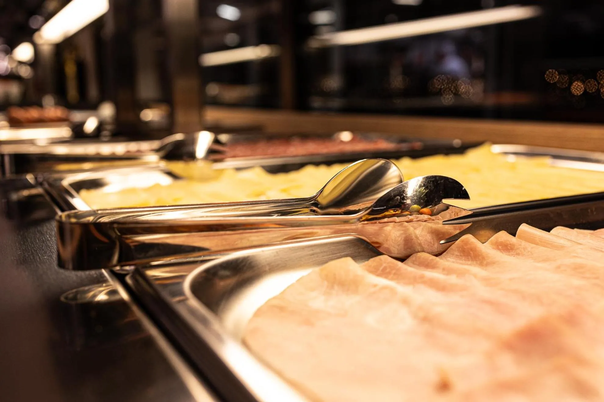 Restaurant/places to eat in Riserva Bianca Limone Hotel & SPA