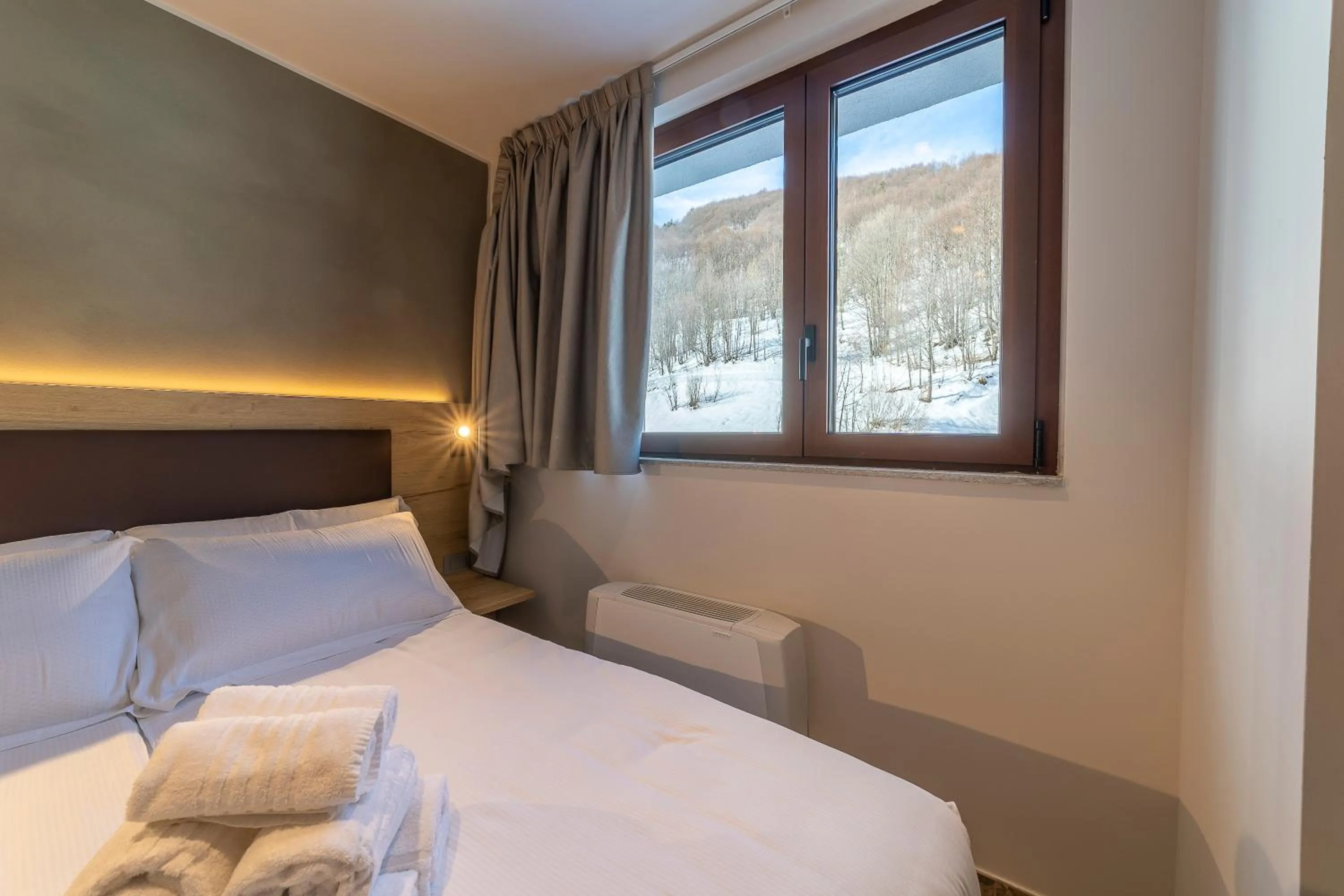 Mountain view, Bed in Riserva Bianca Limone Hotel & SPA