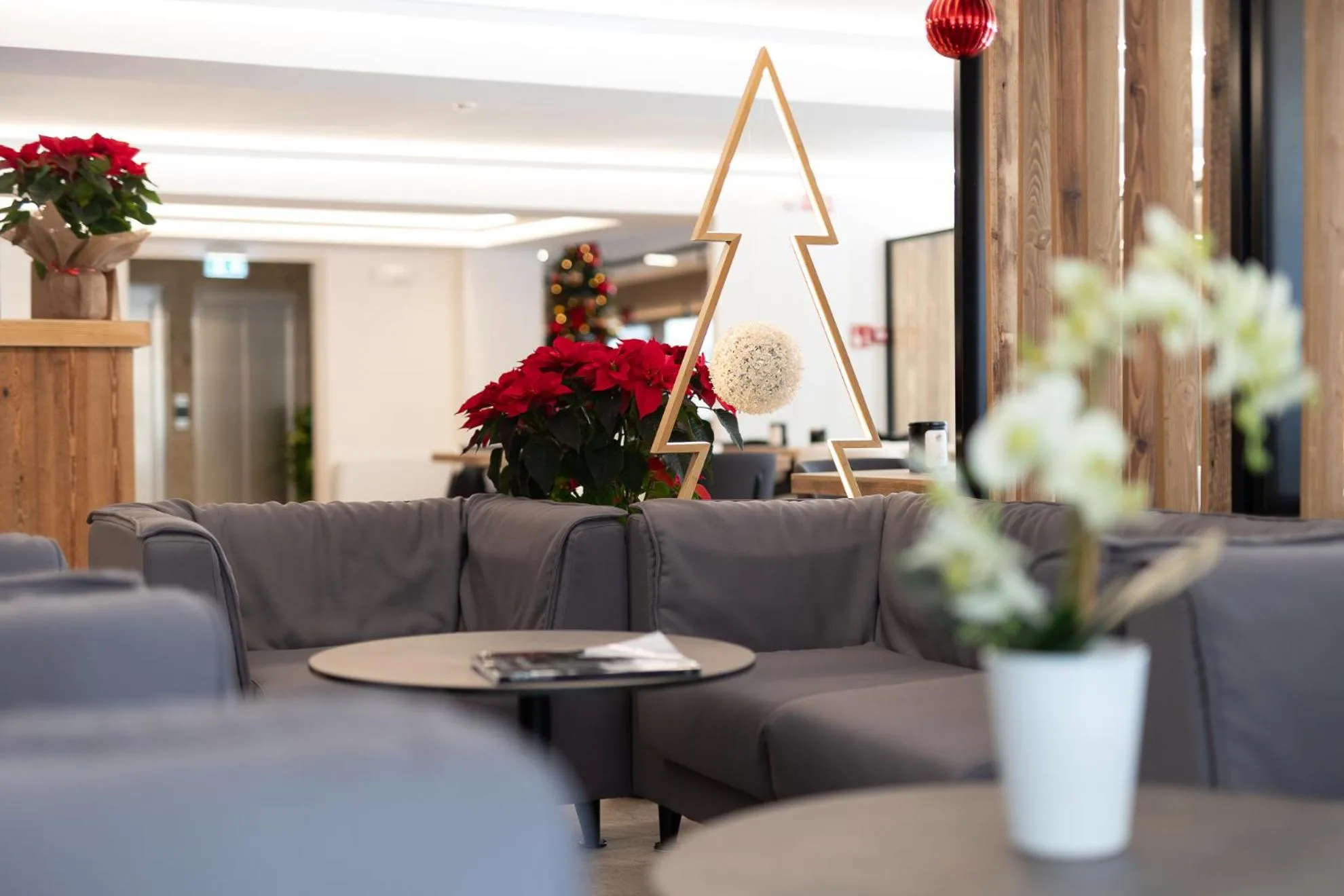 Lounge or bar in Riserva Bianca Limone Hotel & SPA