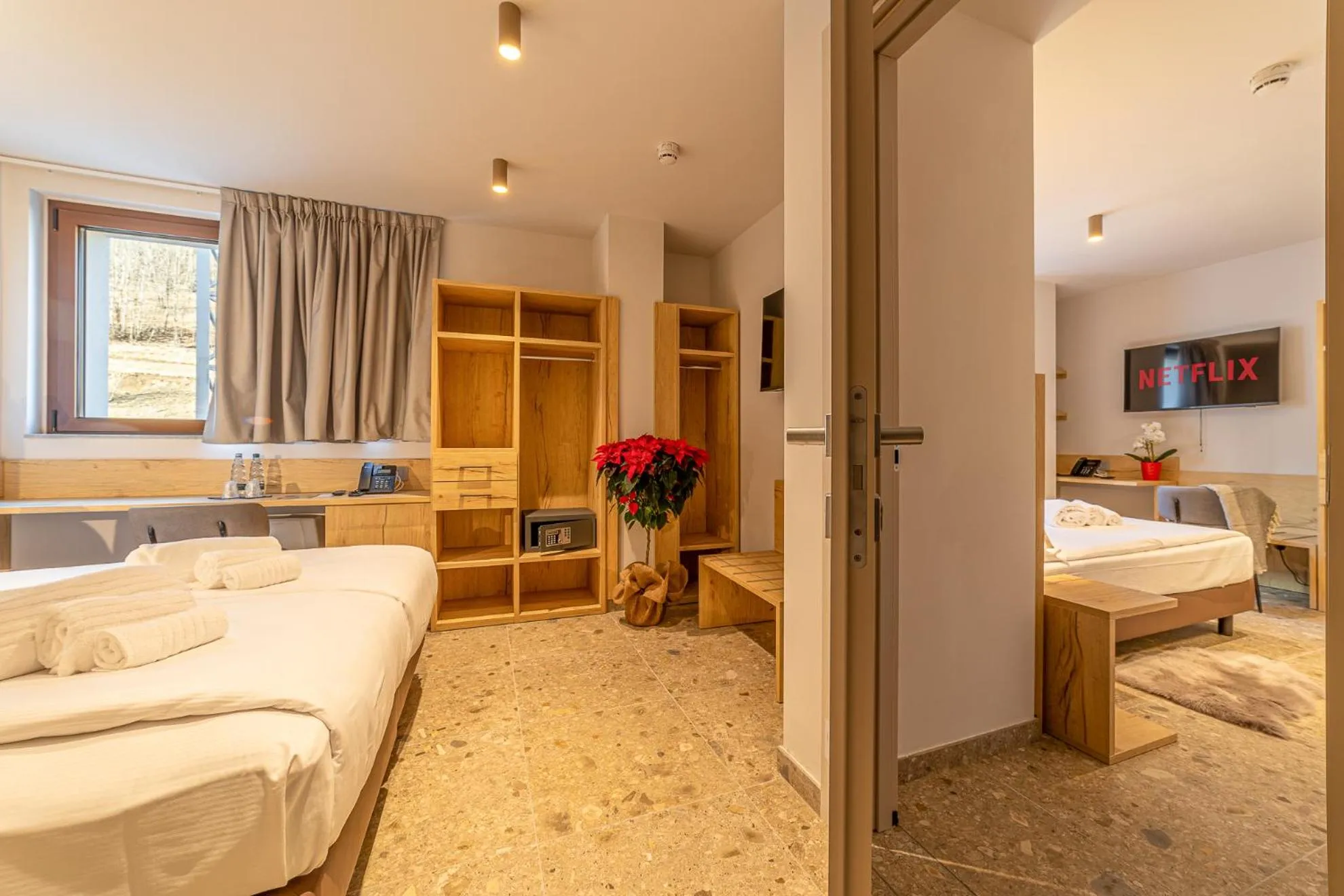Photo of the whole room, Bed in Riserva Bianca Limone Hotel & SPA