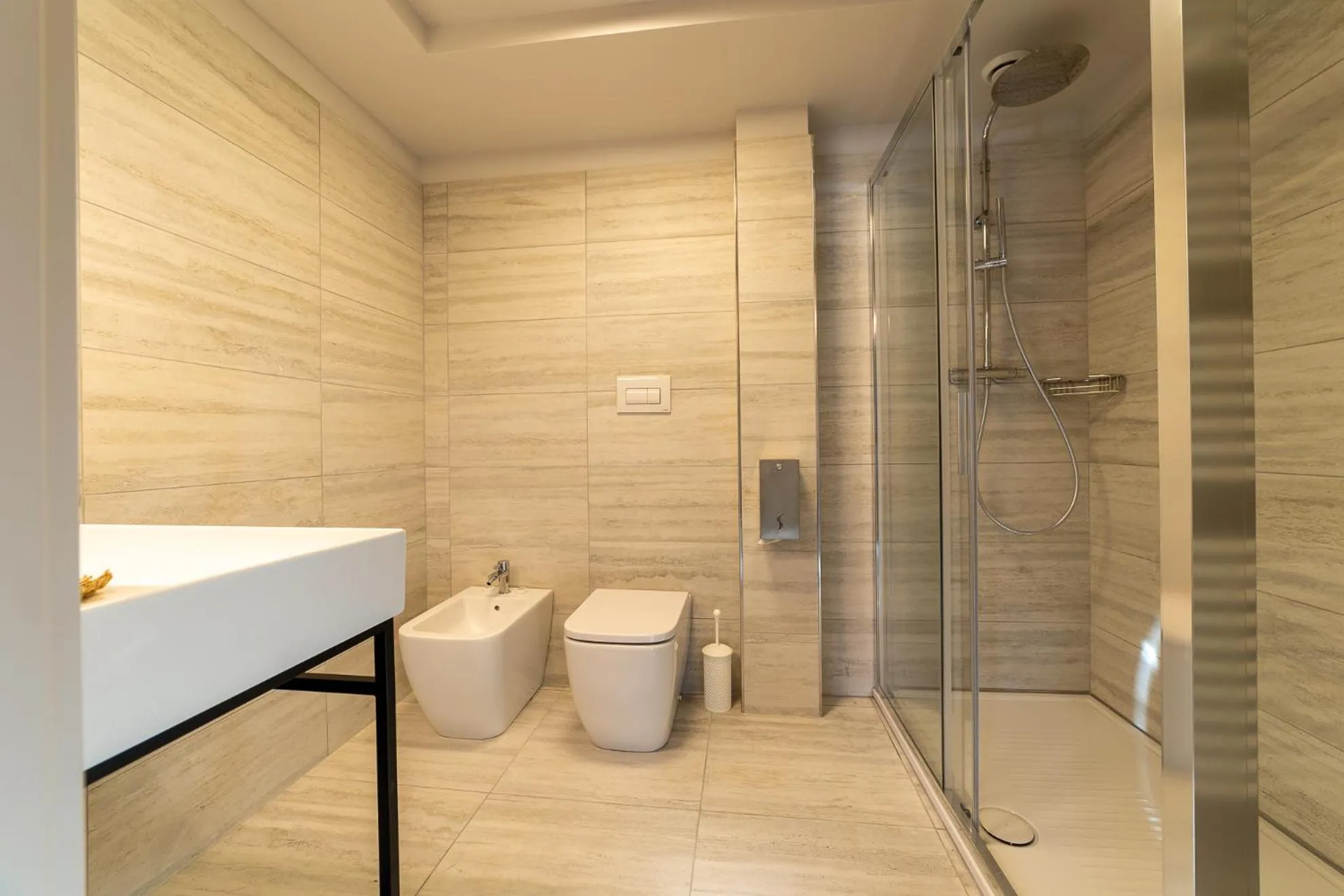 Bathroom in Riserva Bianca Limone Hotel & SPA
