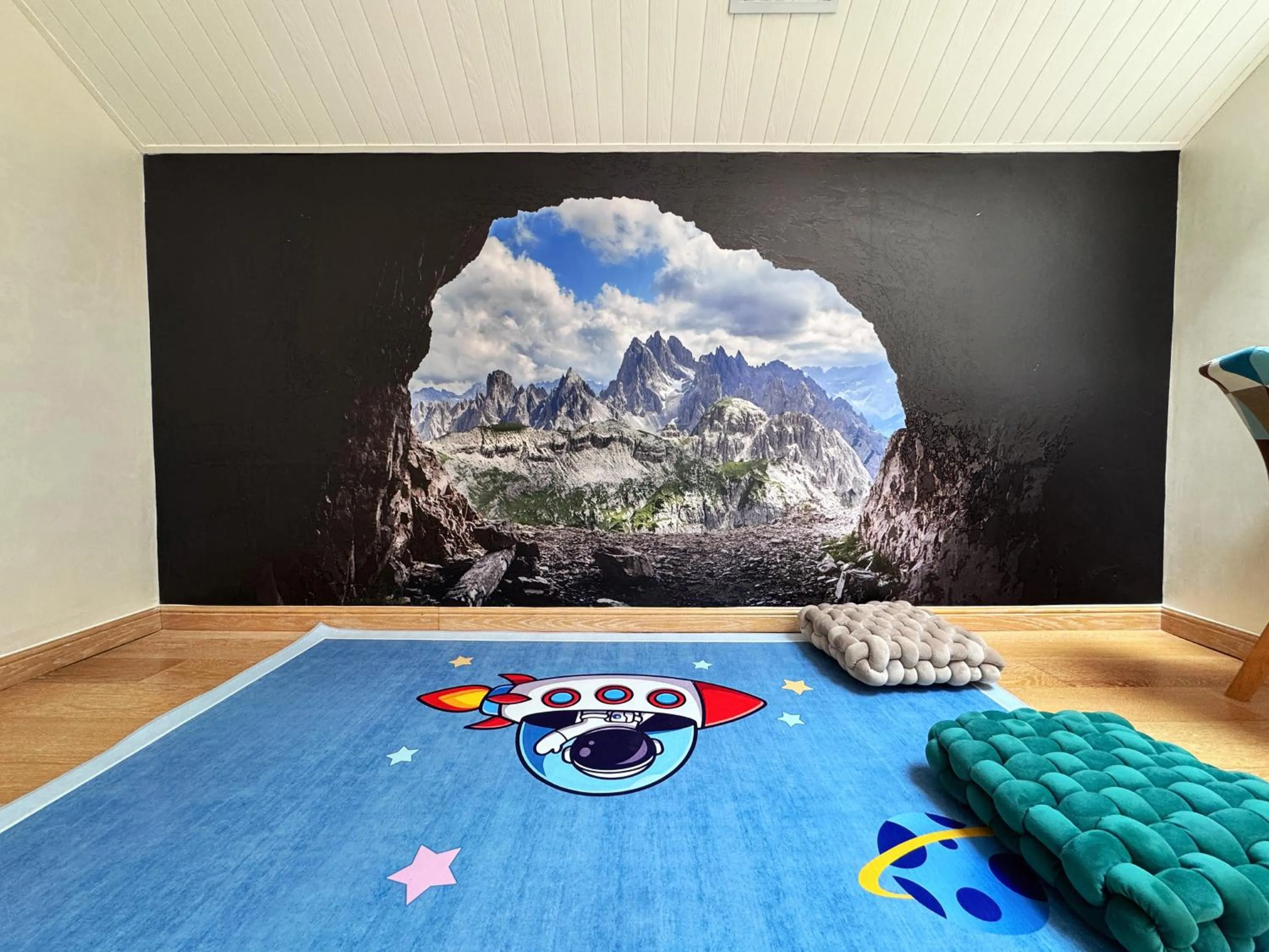 Decorative detail, Bed in NARADA Resort Shanghai Hotel Disney Store