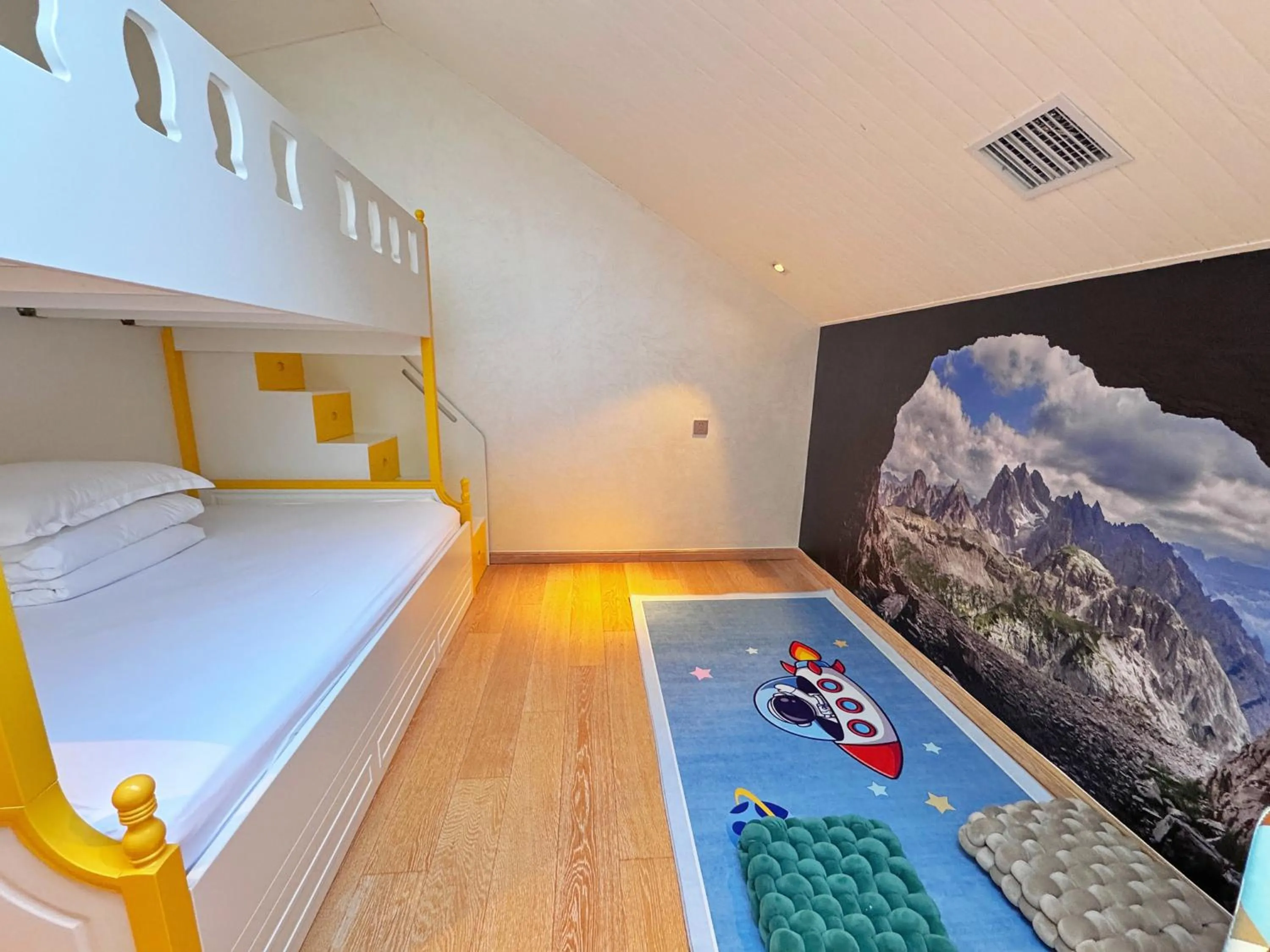 Bedroom, Bed in NARADA Resort Shanghai Hotel Disney Store