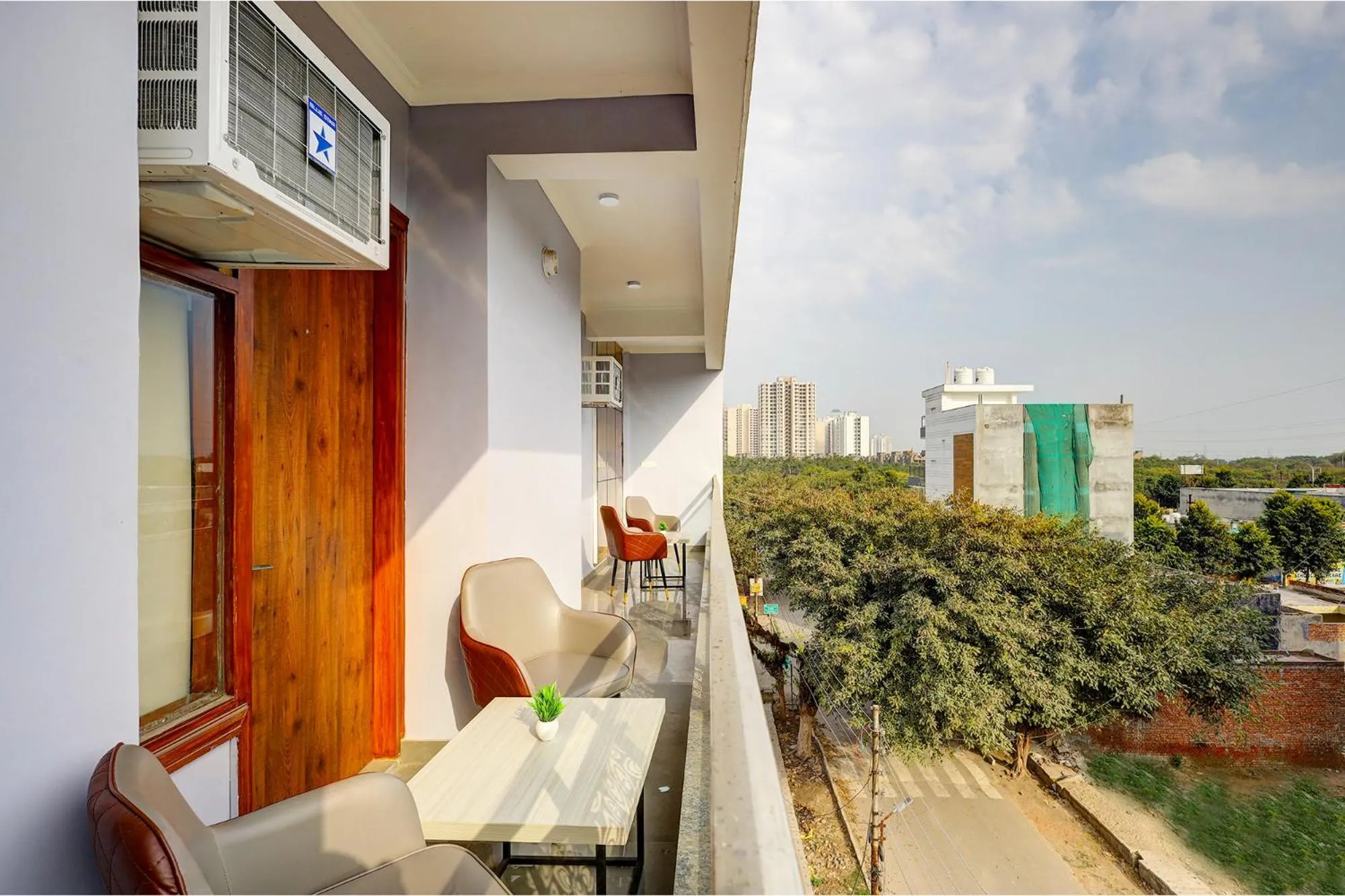 Balcony/Terrace in FabHotel La Corporate Suite