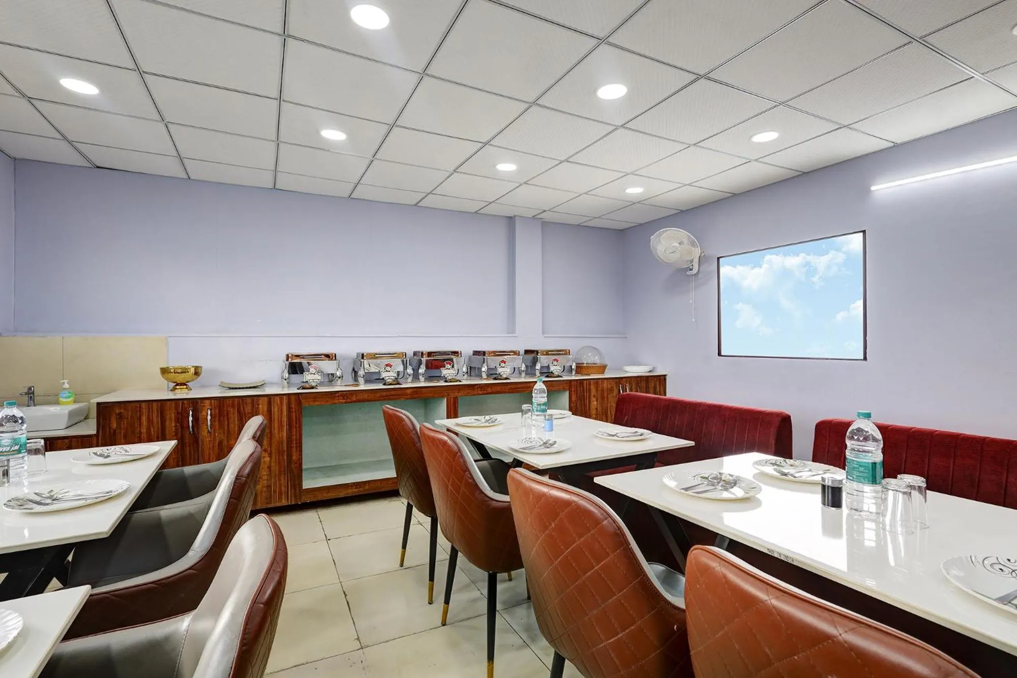 Restaurant/places to eat in FabHotel La Corporate Suite