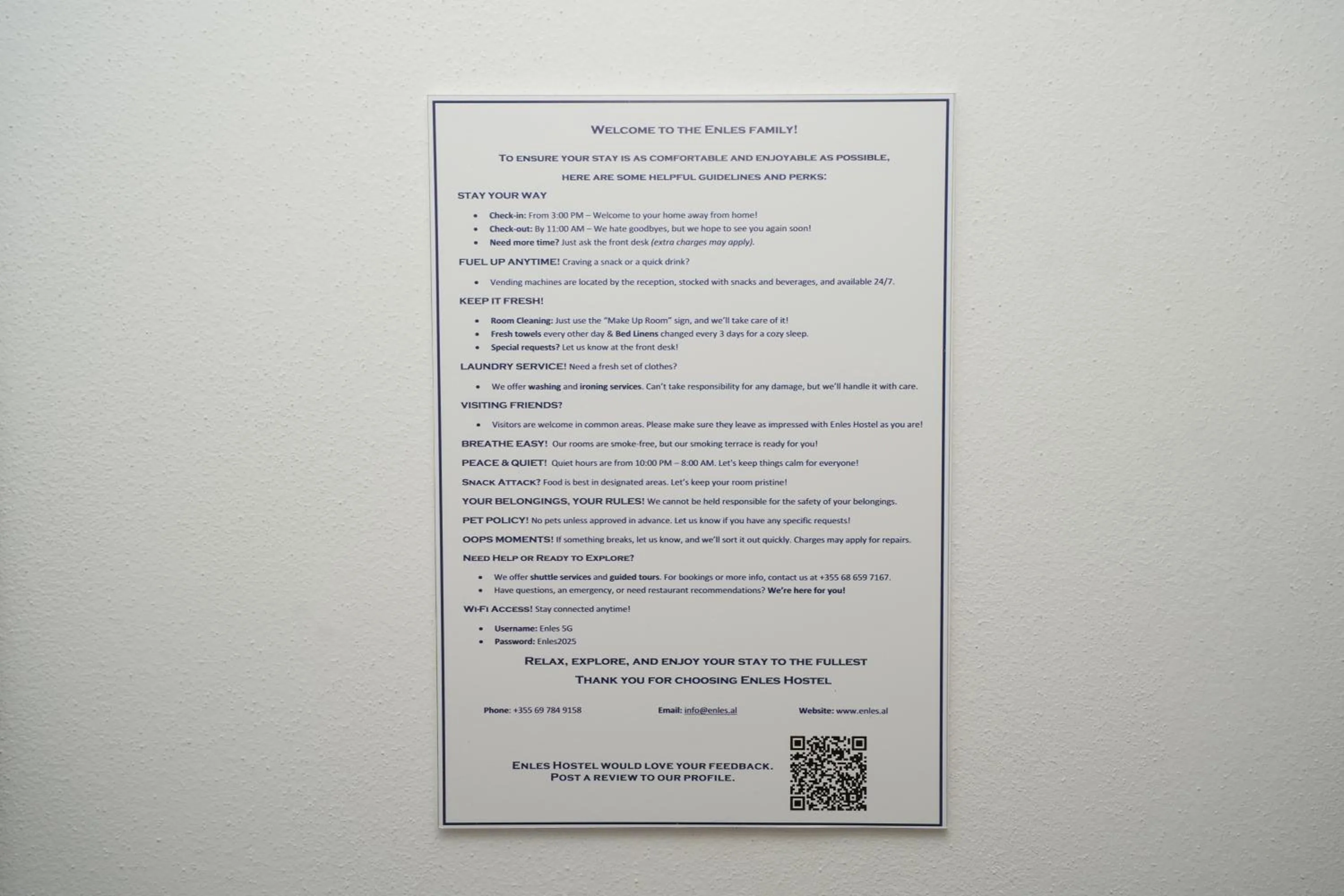 Text overlay in Enles Hotel