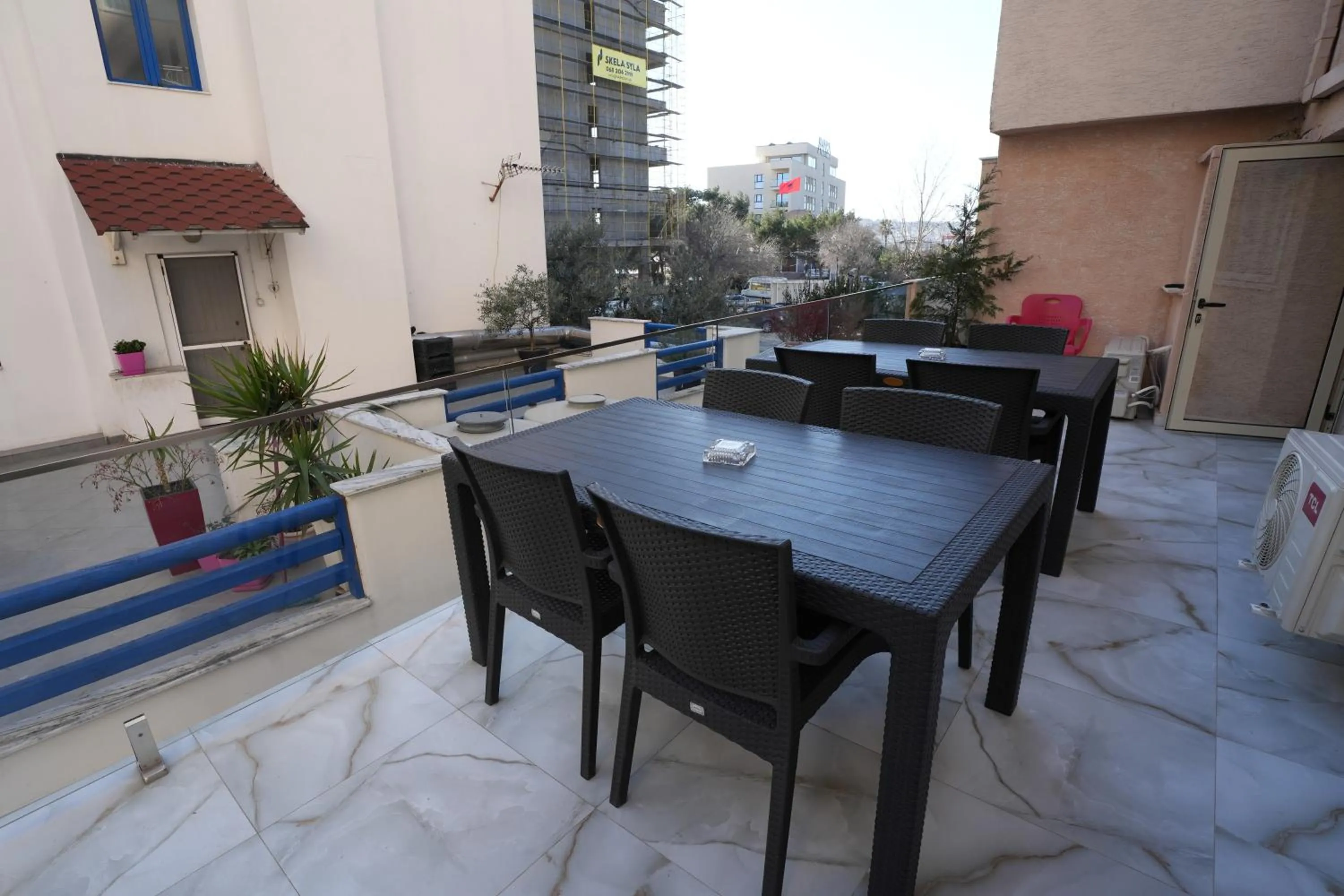 Balcony/Terrace in Enles Hotel