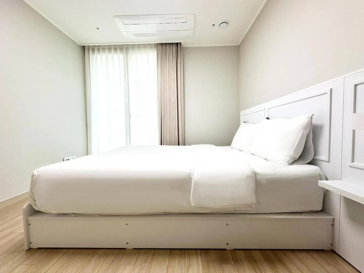 Bedroom, Bed in The November Stay Guri Station