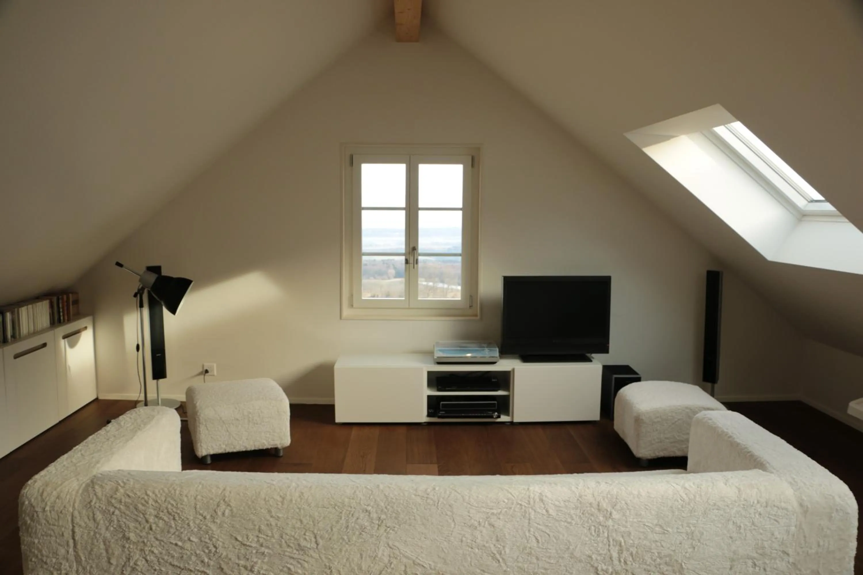 Communal lounge/ TV room, Bed in La Ferme de la Praz - Rooms with a View